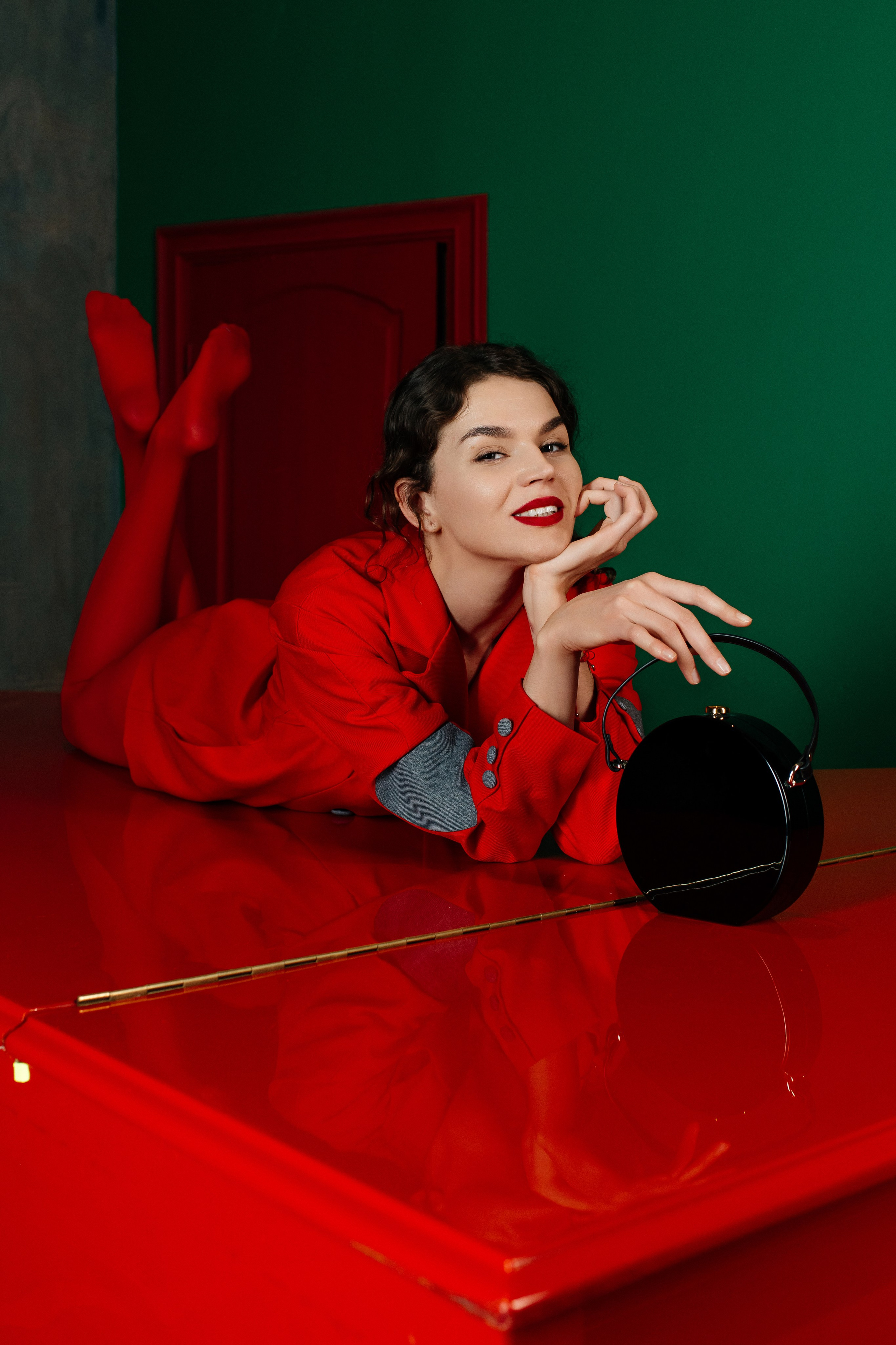 «Красные двери в мир веселья». Фотограф в Москве/Зарайске Шахова Марина