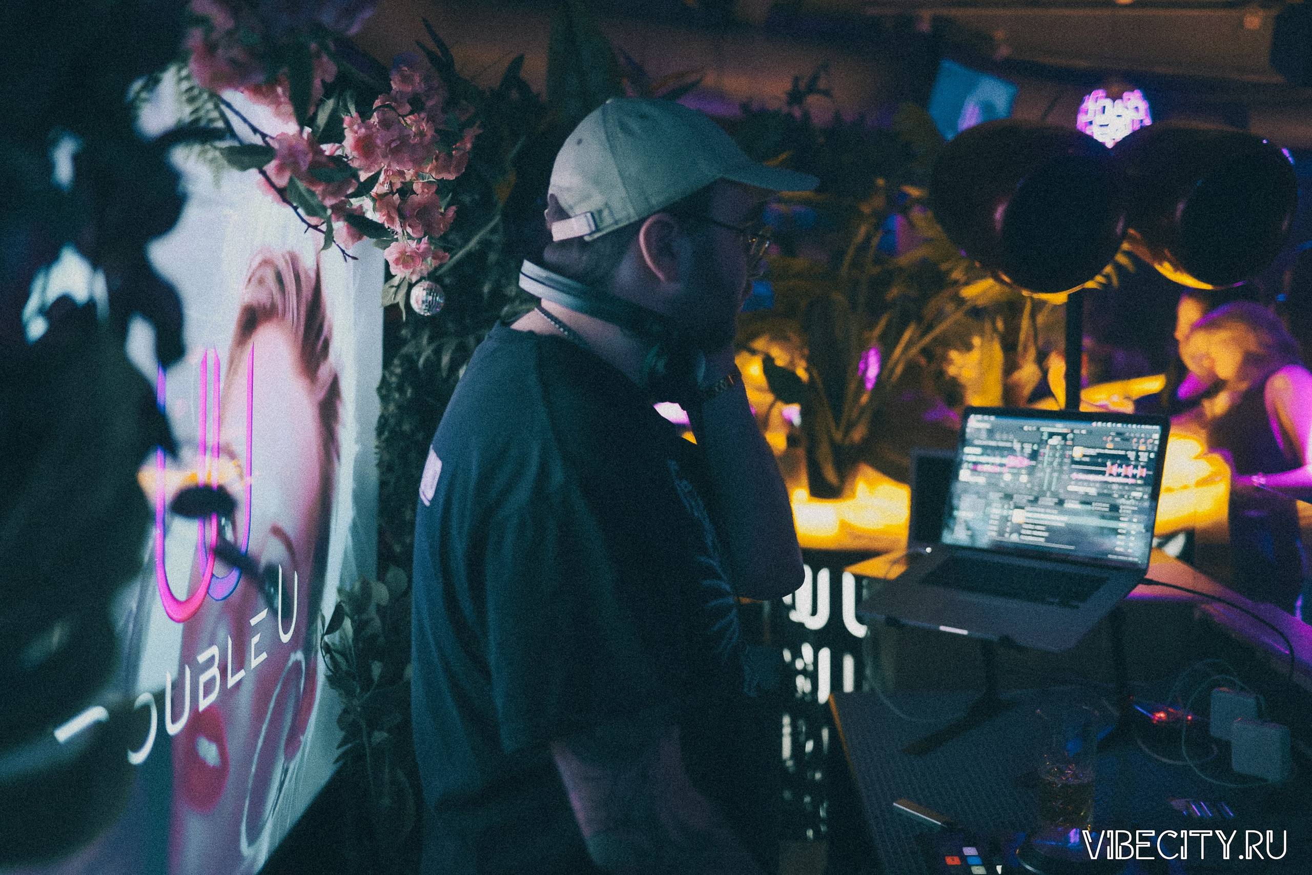 DOUBLE U. VIBECITY.RU Вайб Сити Ру Фоторепортажи Фотоотчеты Калининград