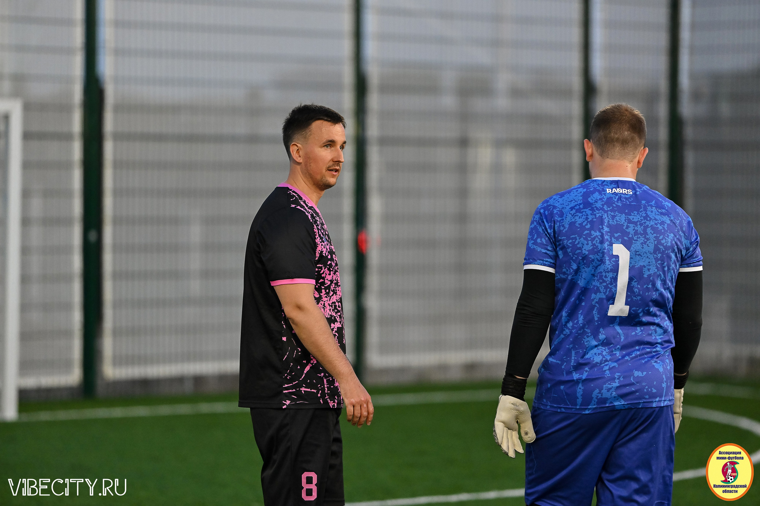 ИГРЫ МИНИ-ФУТБОЛЬНОЙ И КОРПОРАТИВНОЙ ЛИГИ. VIBECITY.RU Вайб Сити Ру Фоторепортажи Фотоотчеты Калининград