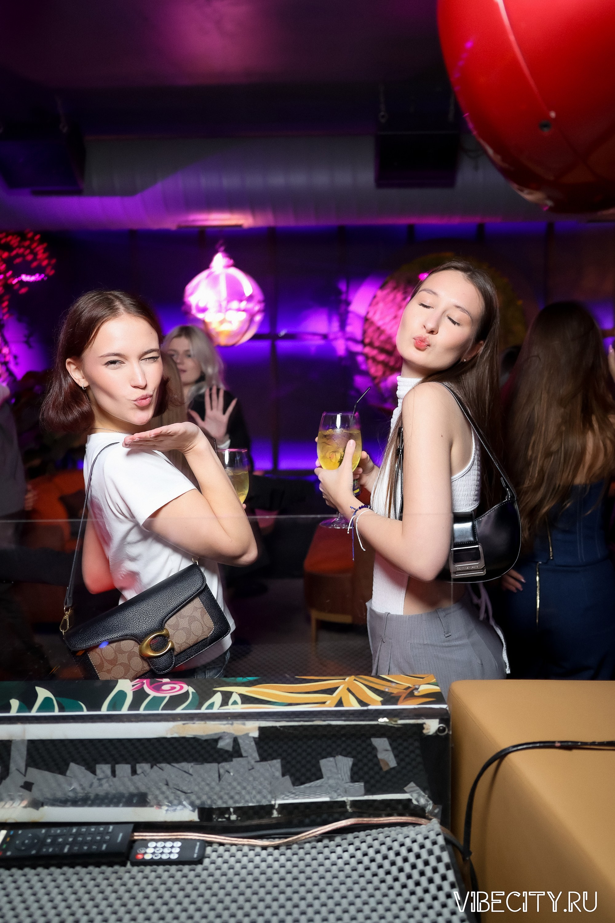 DOUBLE U. VIBECITY.RU Вайб Сити Ру Фоторепортажи Фотоотчеты Калининград