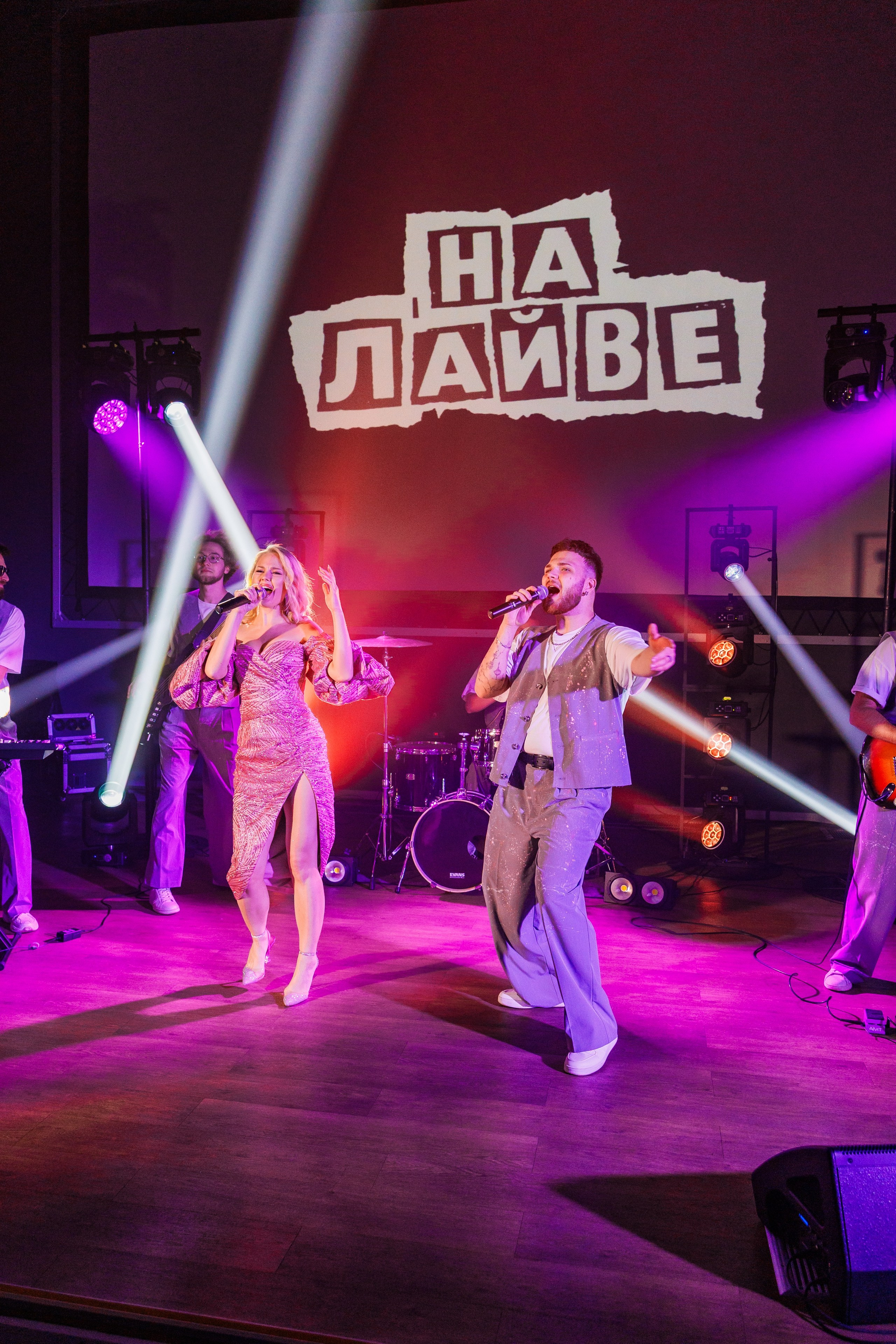 Кавер-группа «На лайве». Фотограф в Москве Дмитрий Емельянов
