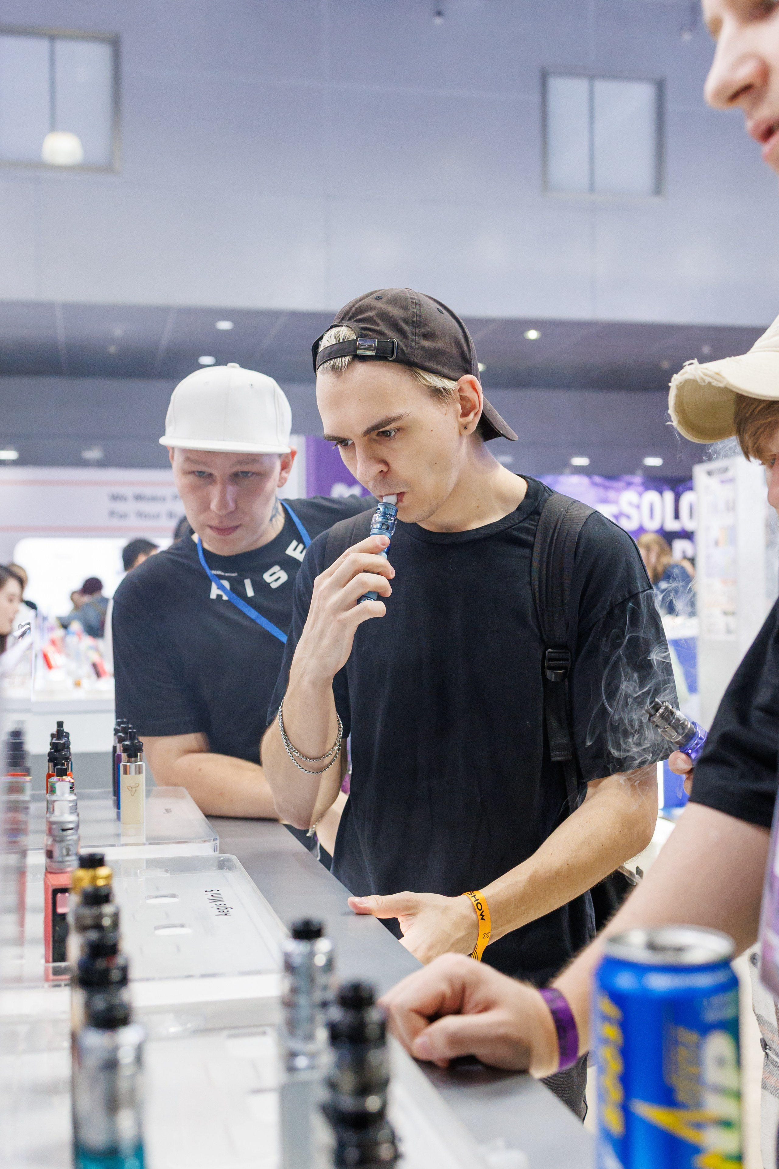 VAPE CLUB SHOW 2026. Фотограф в Москве Дмитрий Емельянов