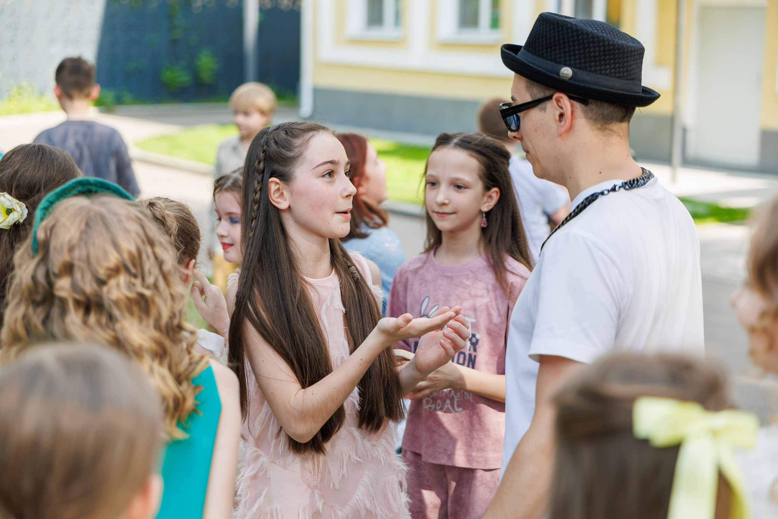 Выпускной 4 класс. Фотограф в Москве Дмитрий Емельянов