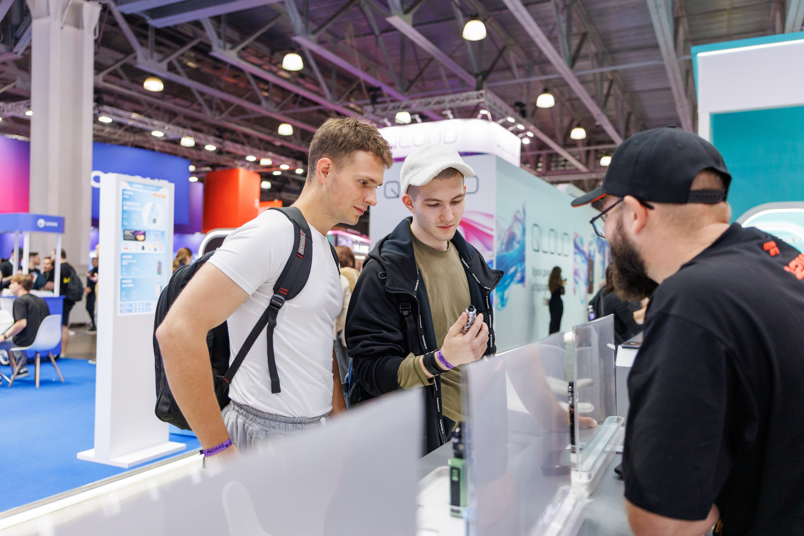 VAPE CLUB SHOW 2026. Фотограф в Москве Дмитрий Емельянов