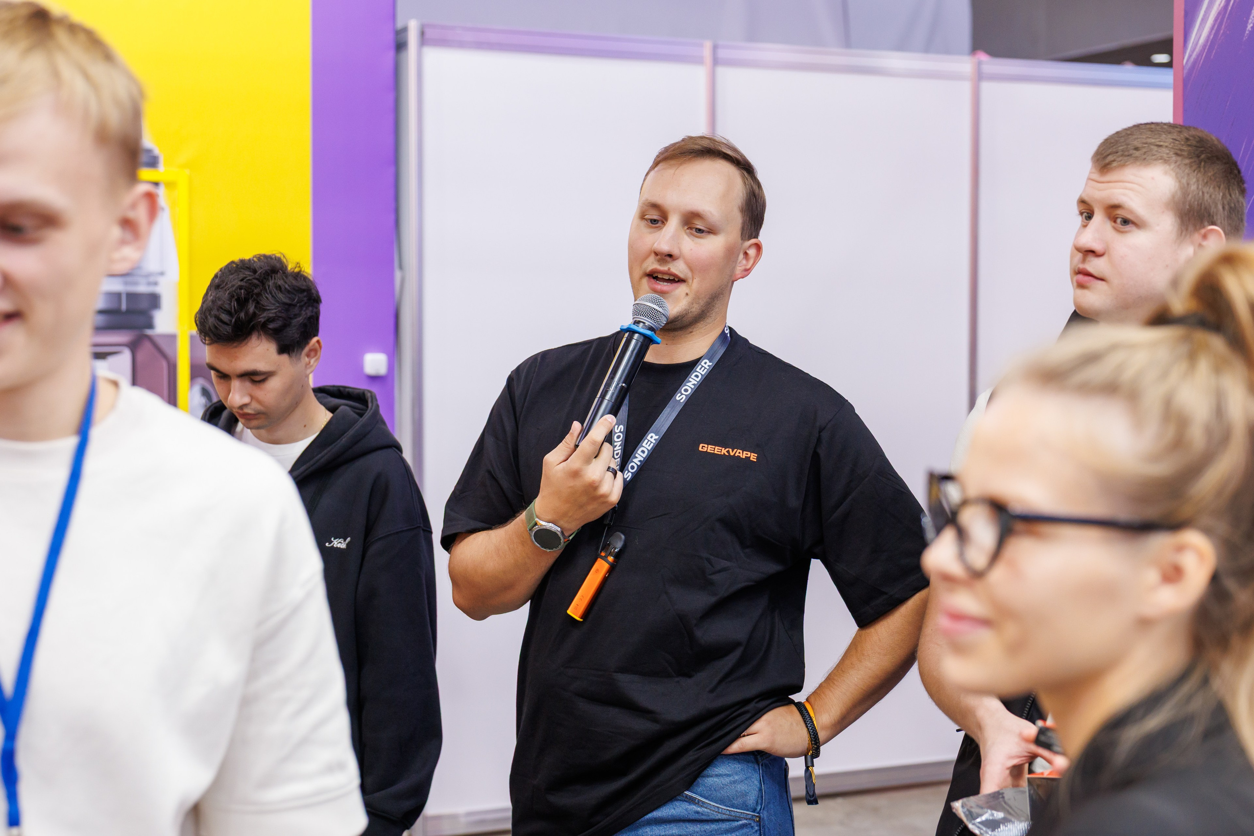 VAPE CLUB SHOW 2026. Фотограф в Москве Дмитрий Емельянов