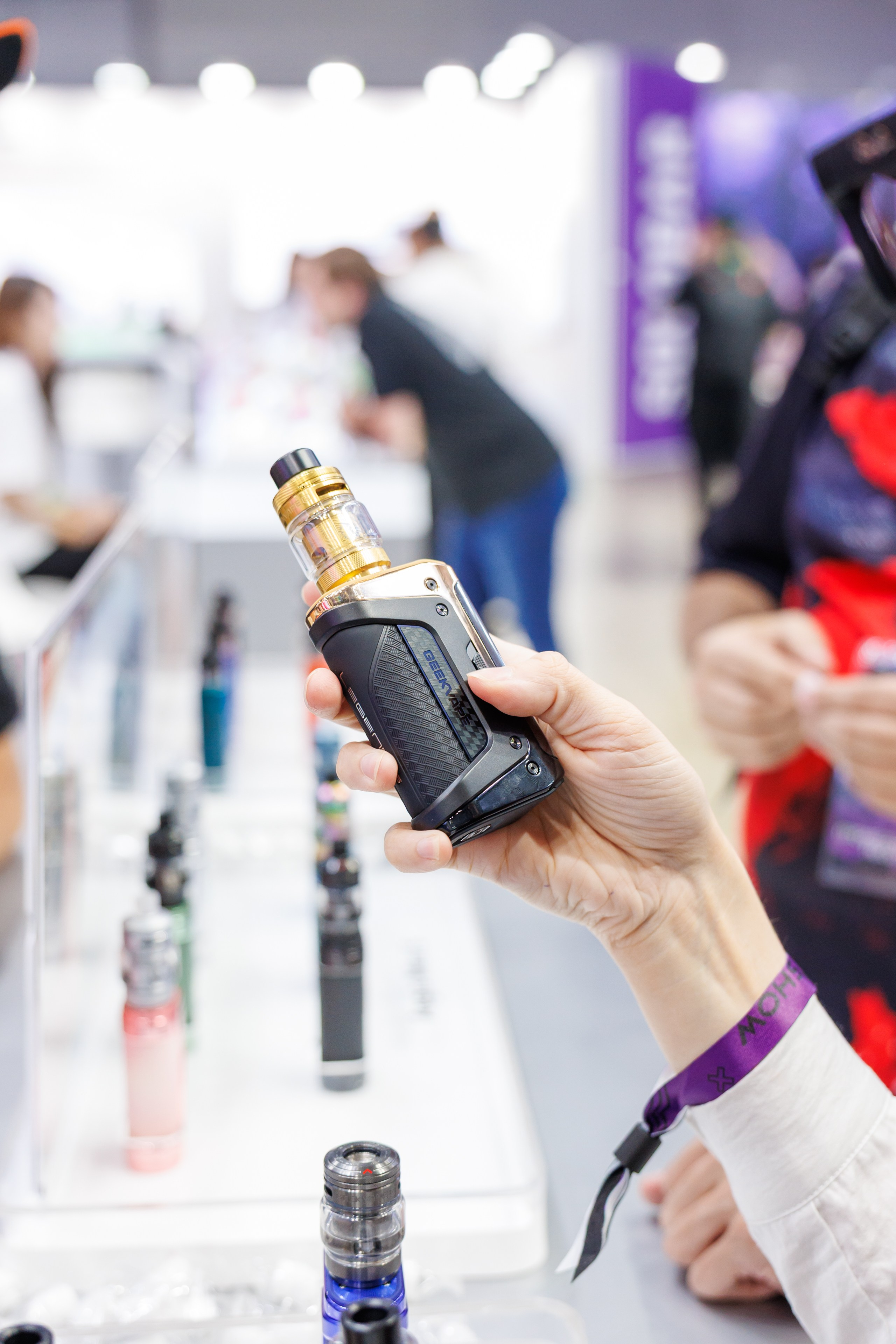 VAPE CLUB SHOW 2026. Фотограф в Москве Дмитрий Емельянов