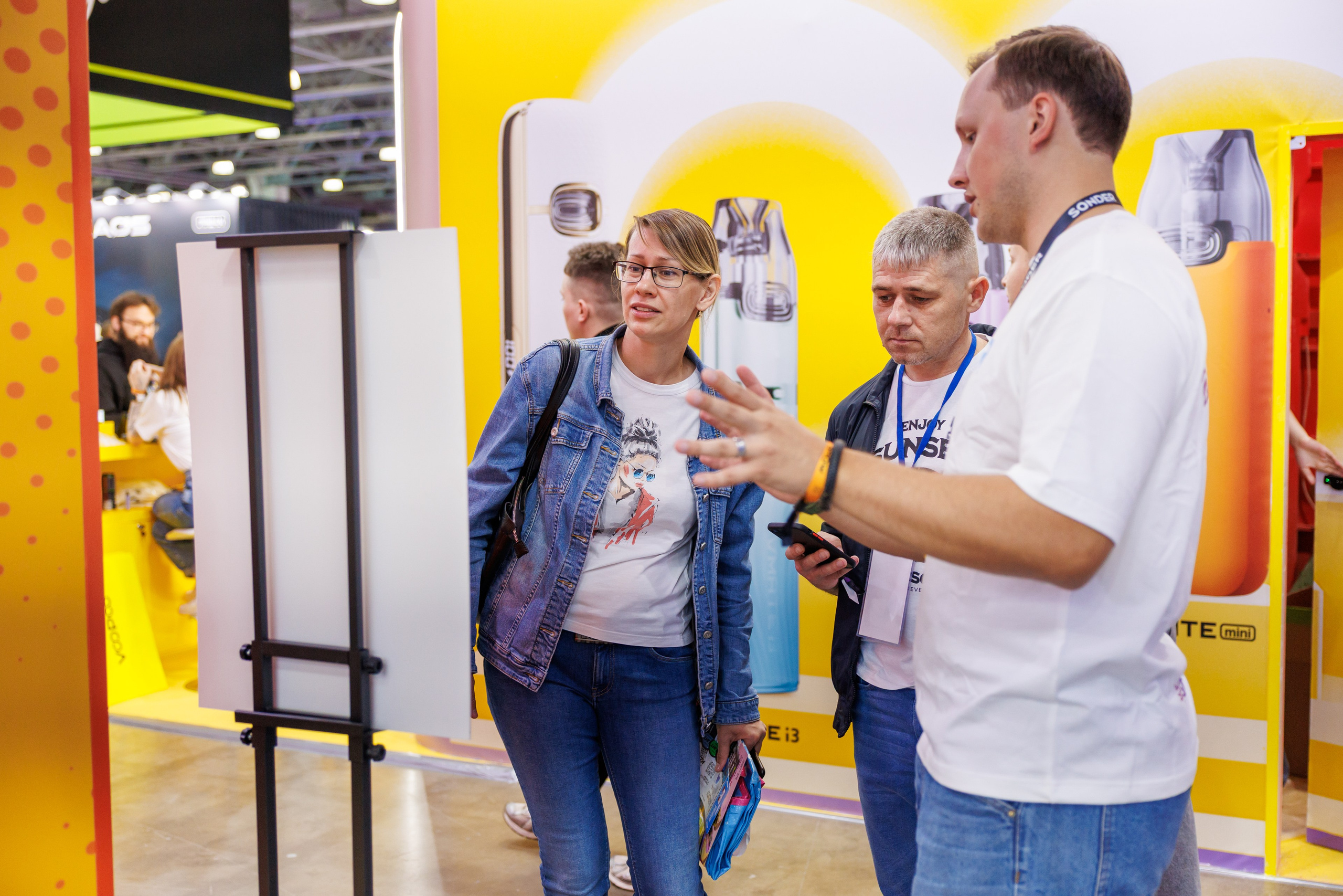 VAPE CLUB SHOW 2026. Фотограф в Москве Дмитрий Емельянов