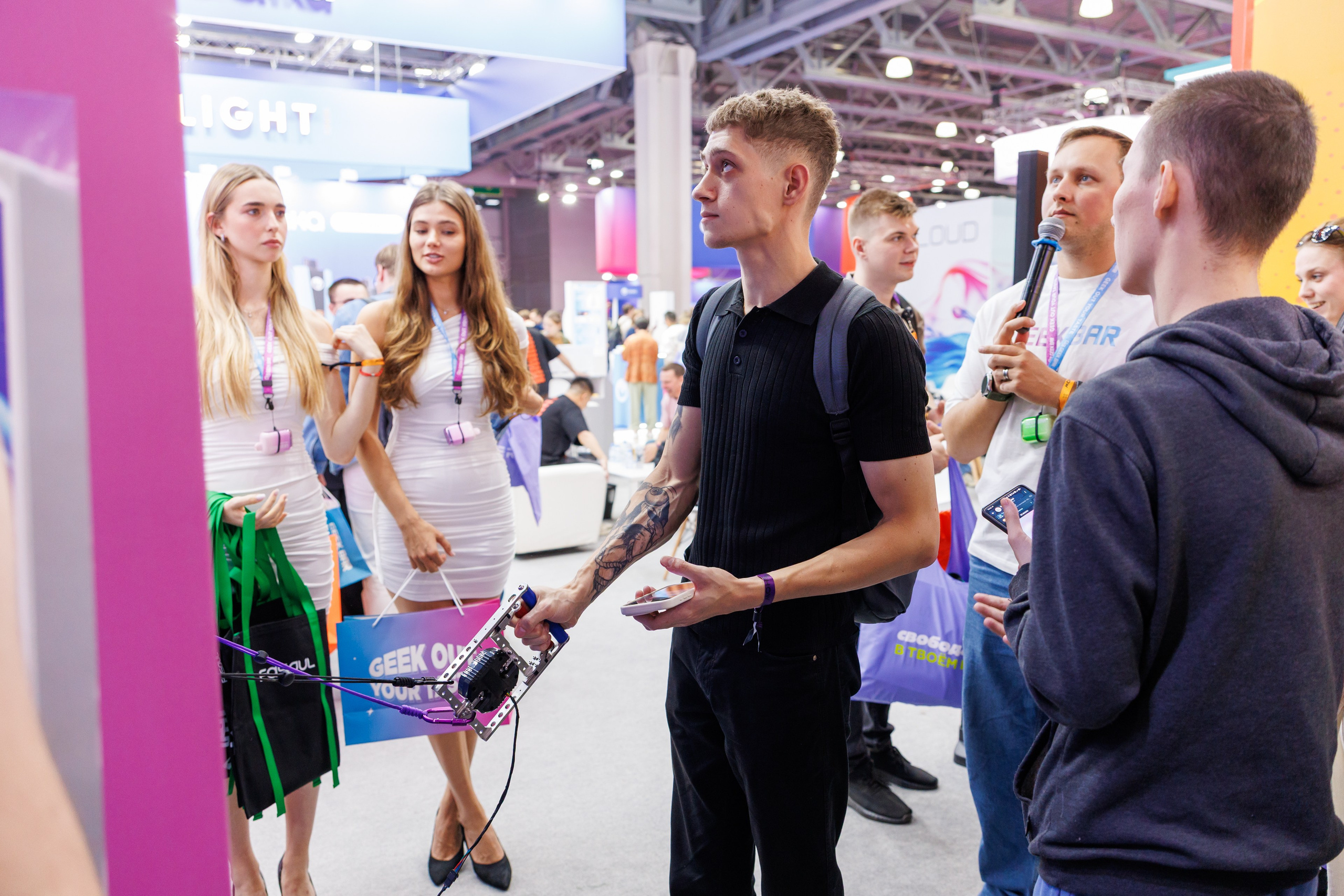 VAPE CLUB SHOW 2026. Фотограф в Москве Дмитрий Емельянов