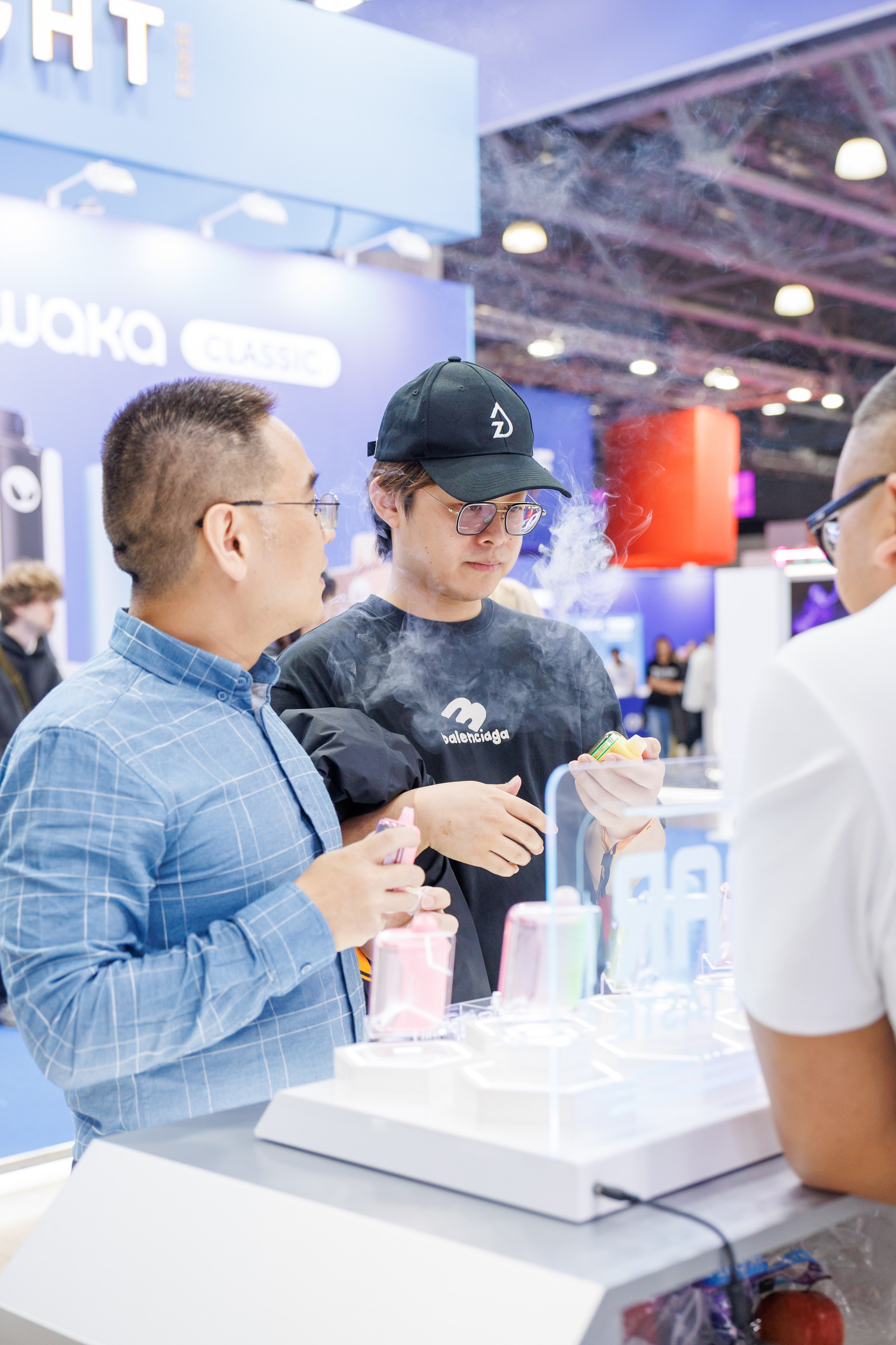 VAPE CLUB SHOW 2026. Фотограф в Москве Дмитрий Емельянов