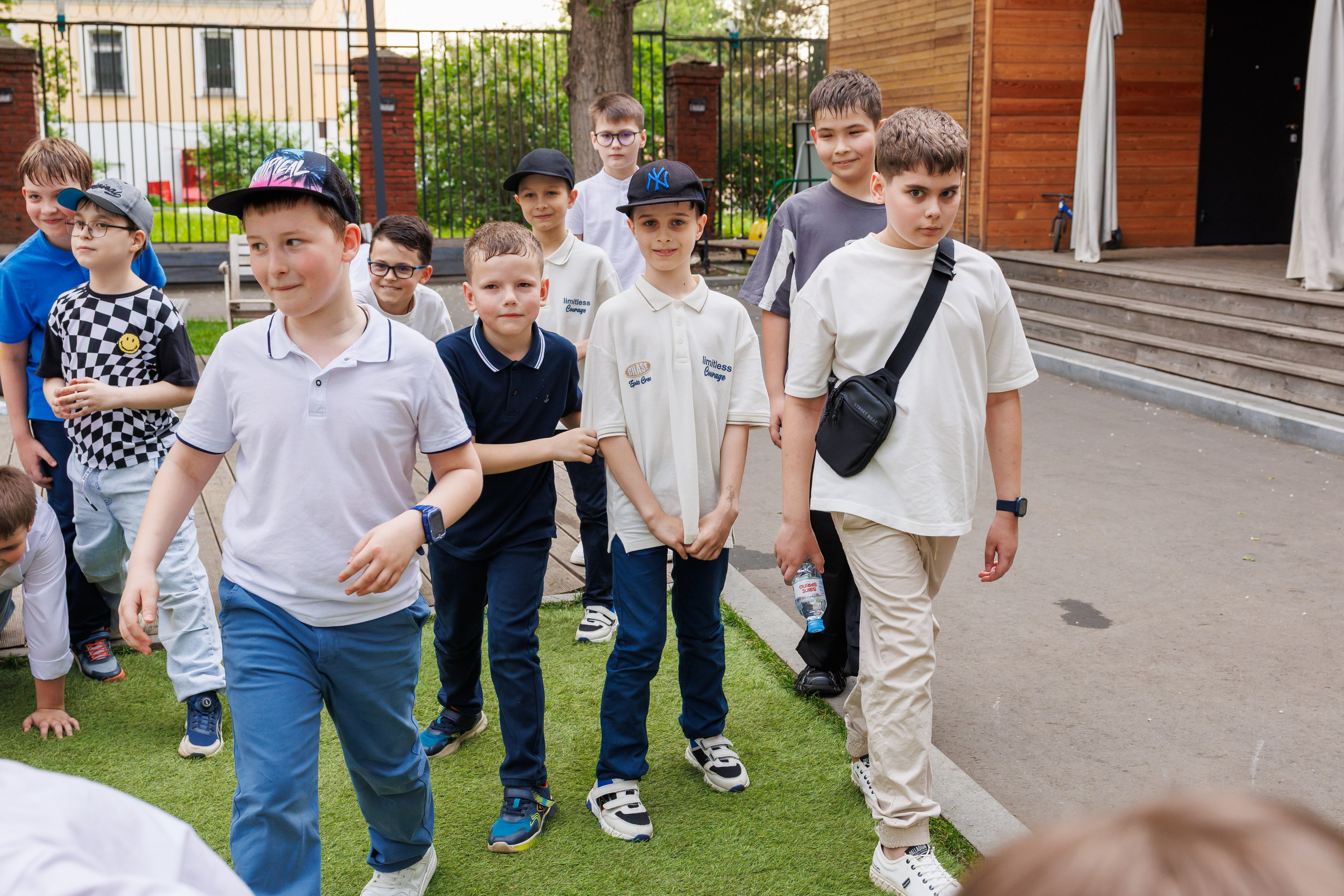 Выпускной 4 класс. Фотограф в Москве Дмитрий Емельянов