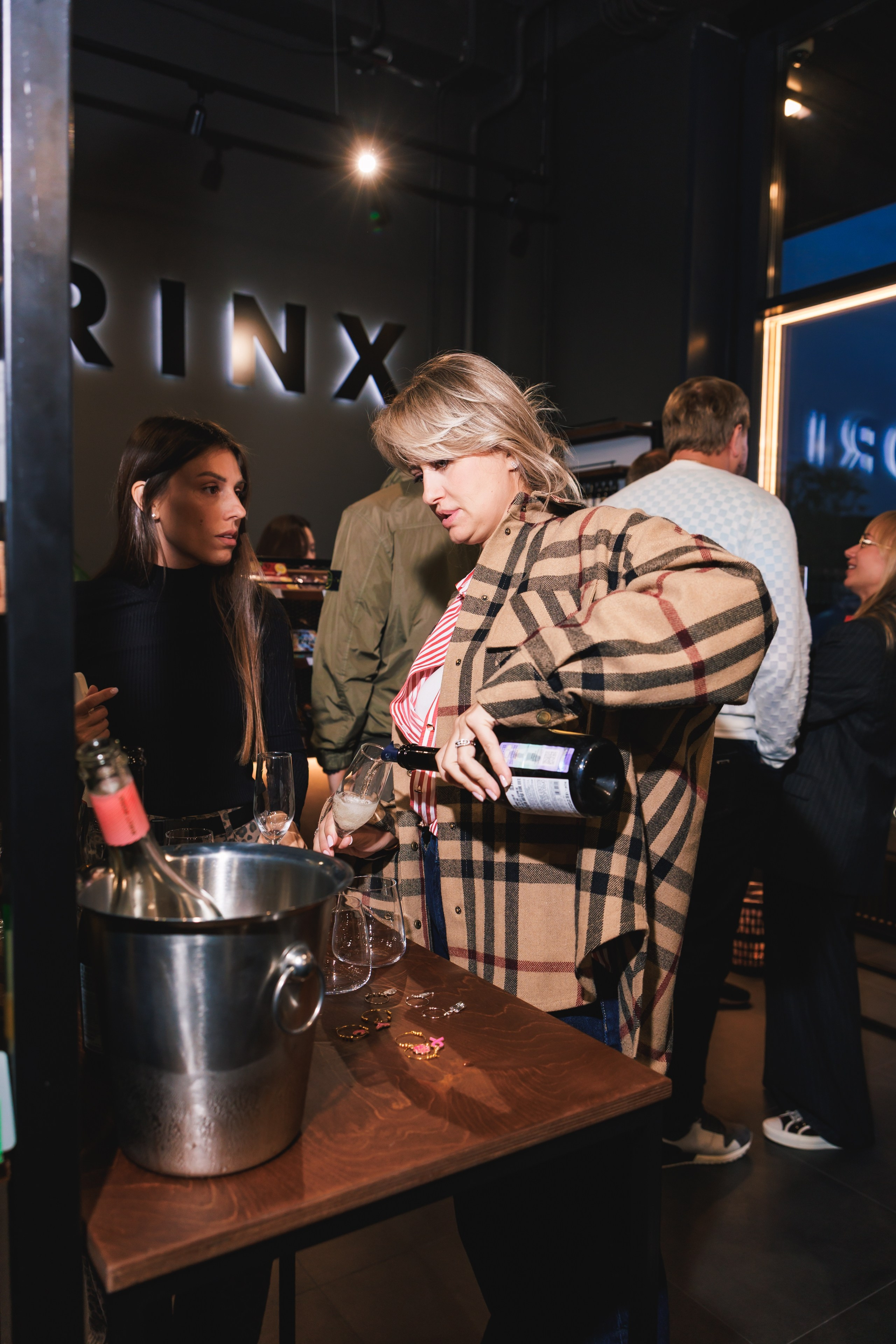 Открытие винотеки DRINX. Фотограф в Москве Дмитрий Емельянов