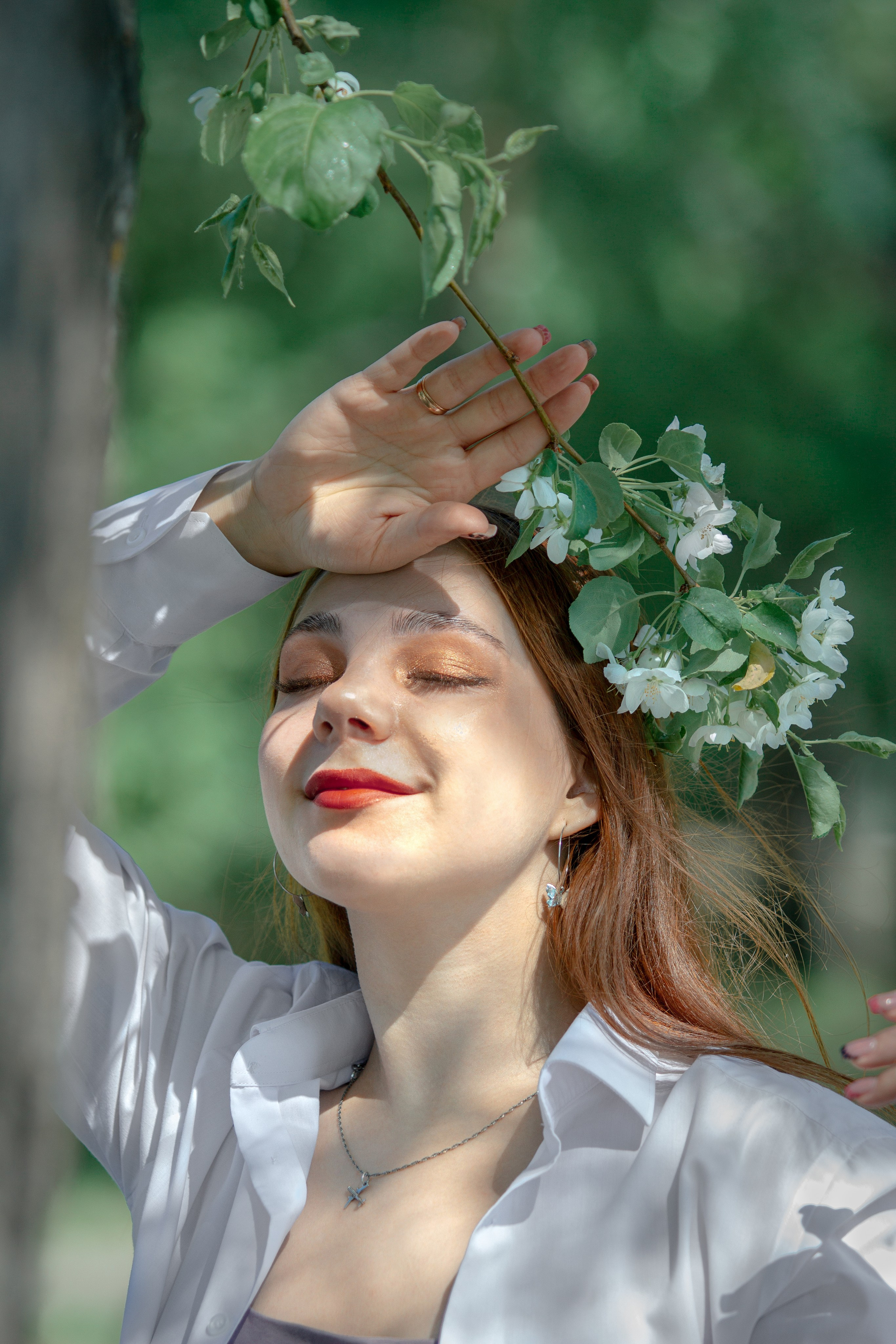 Яблони в саду. Арт-фотограф Крис Л. в Тобольске: портрет, семейные, свадьбы