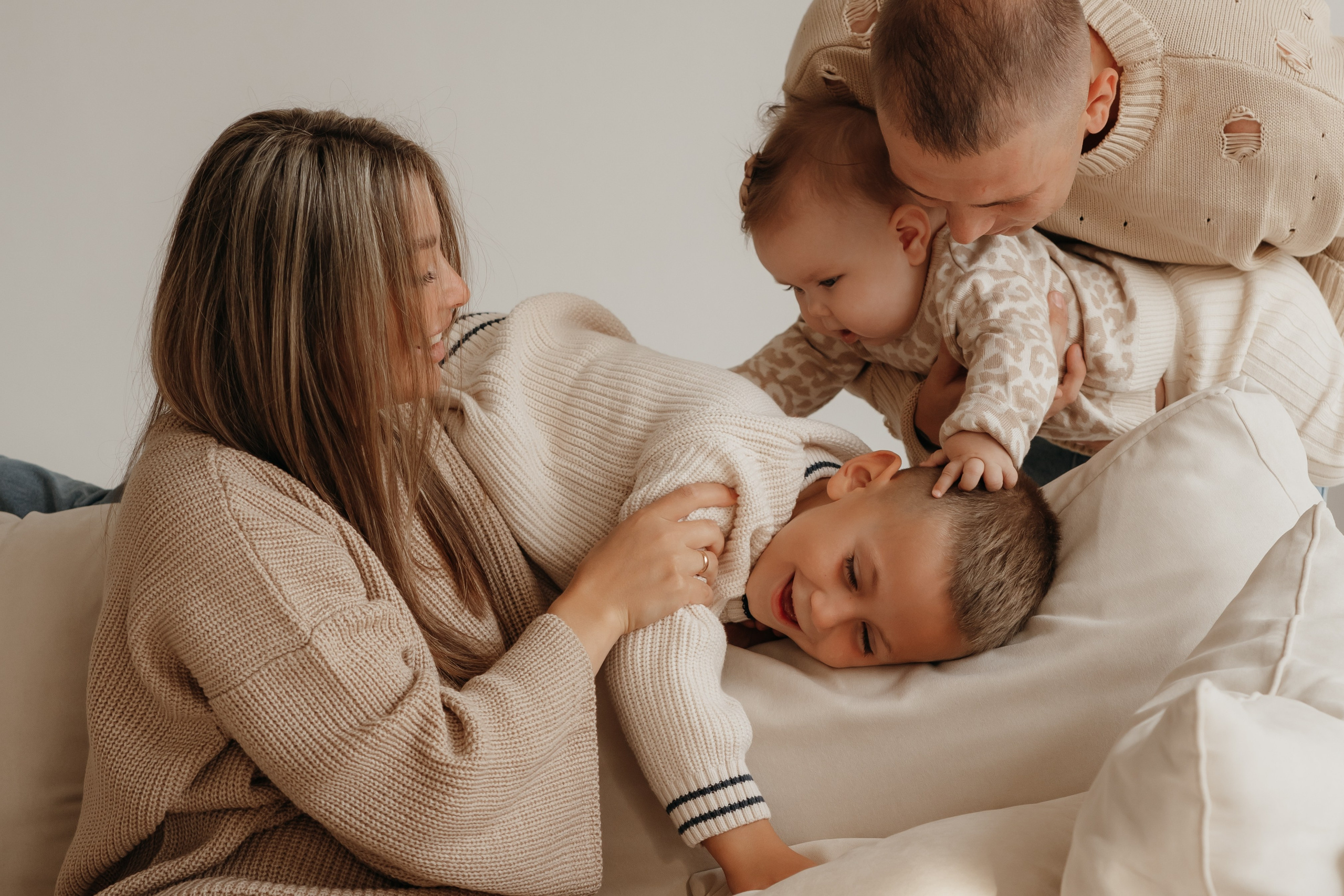 Семейная и детская фотосъемка в студии в Архангельске. Портретный и свадебный фотограф в Архангельске Елизавета Стрекаловская