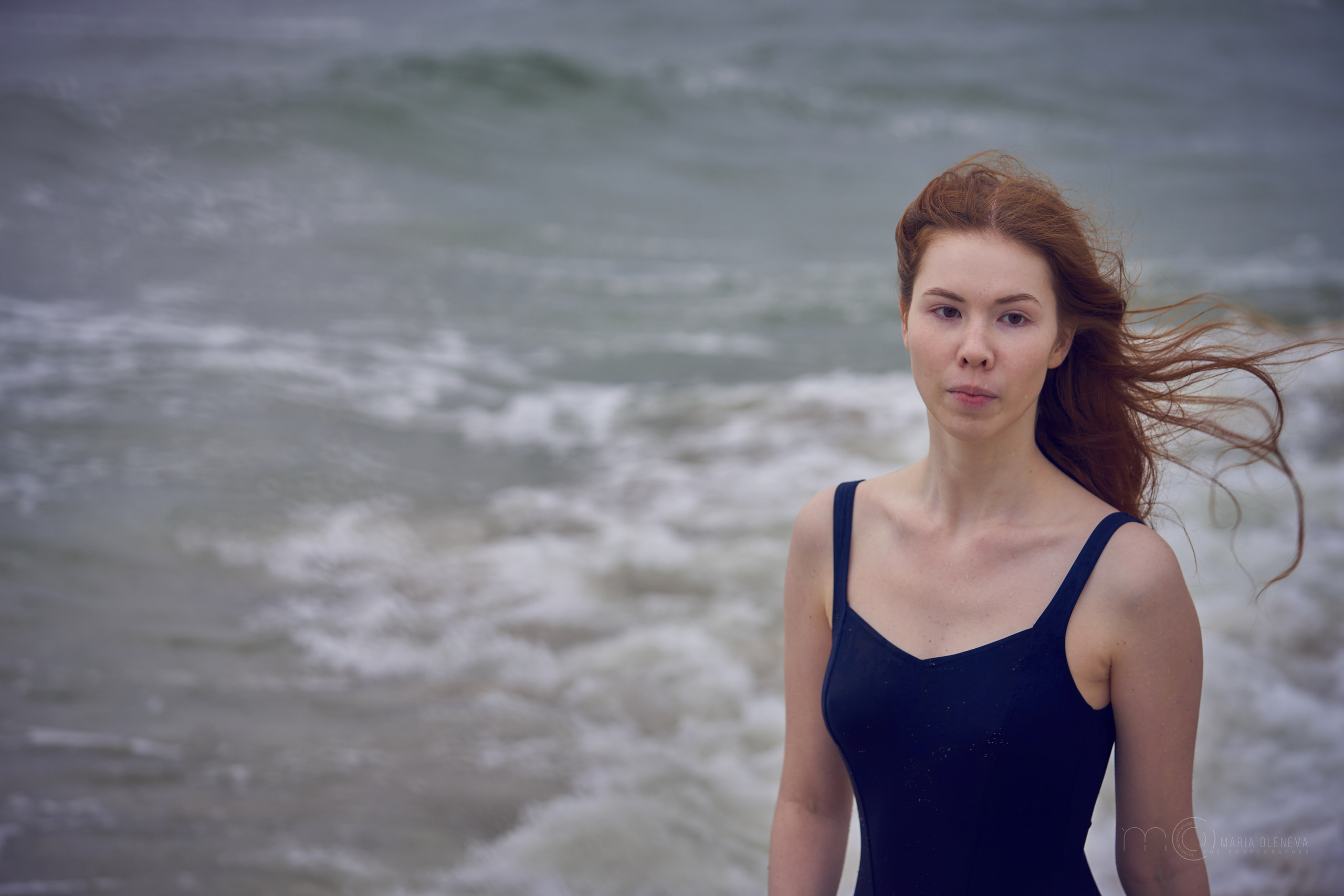 Полина и море. Фотограф Мария Оленева