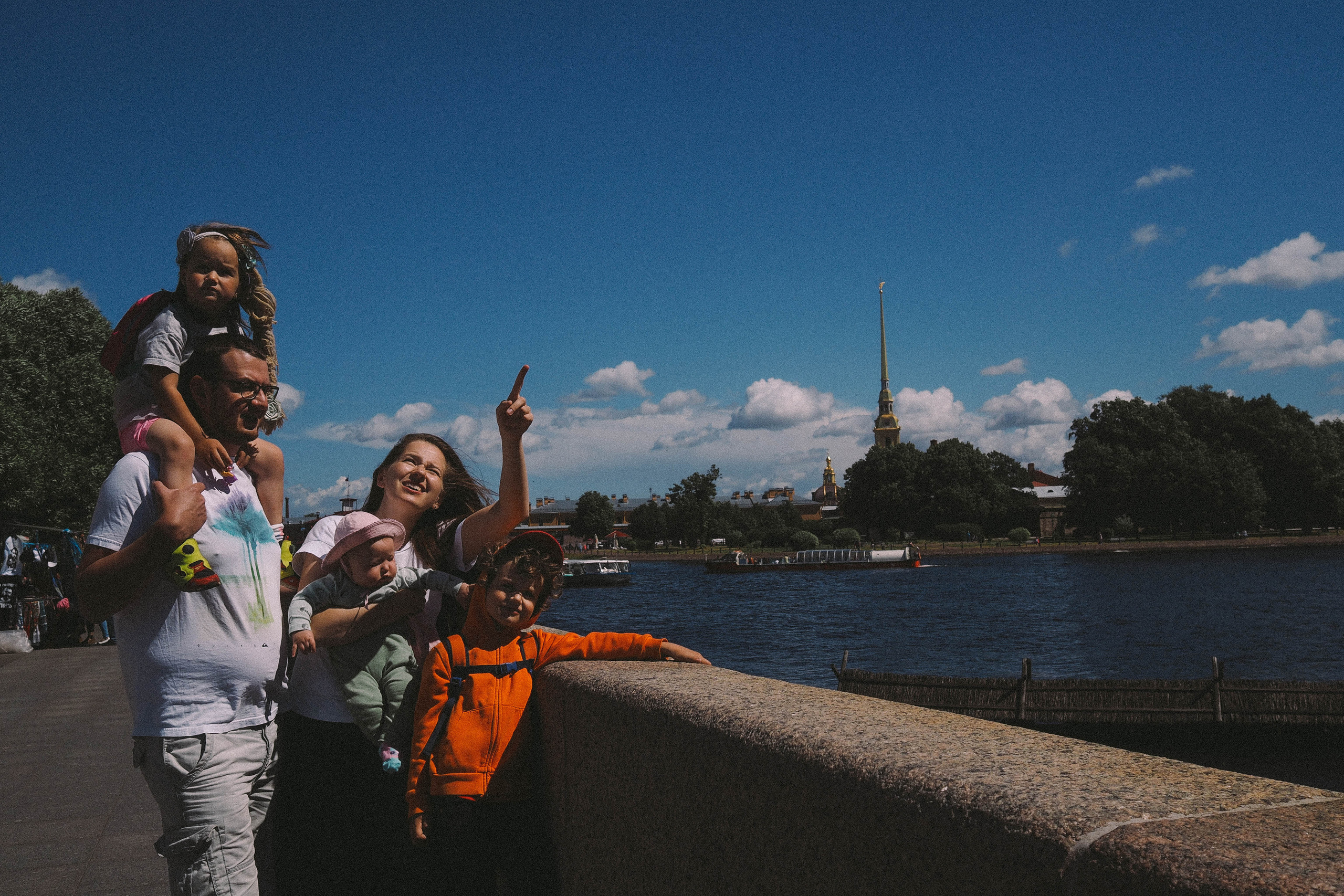 The wild family world of Vary and Ko. Photographer and videographer Valeria Lisauske