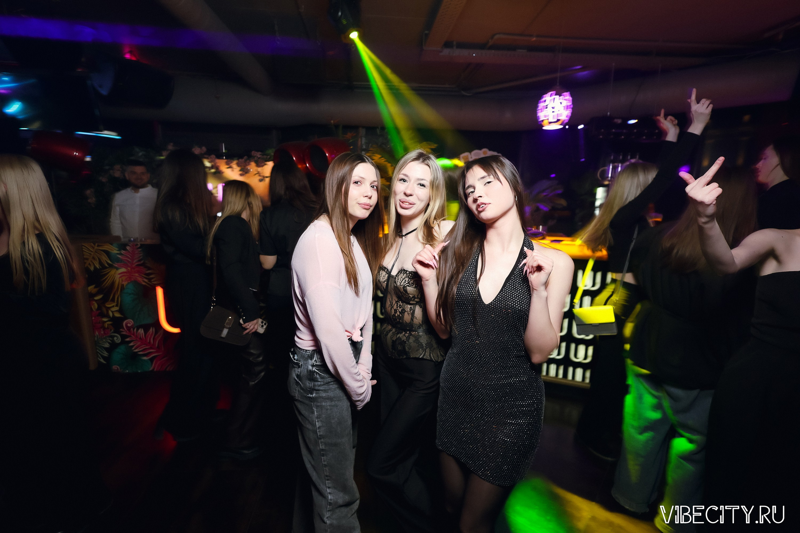 DOUBLE U. VIBECITY.RU Вайб Сити Ру Фоторепортажи Фотоотчеты Калининград