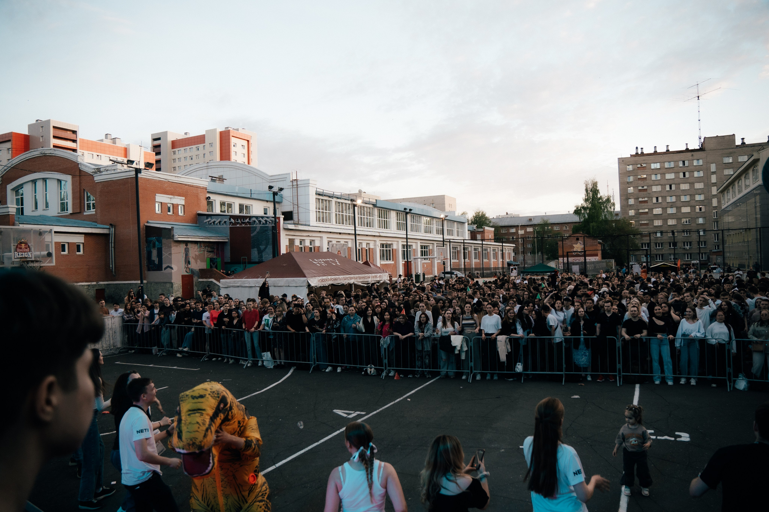 День НГТУ. Фотограф Новосибирск Вероника Вишневская