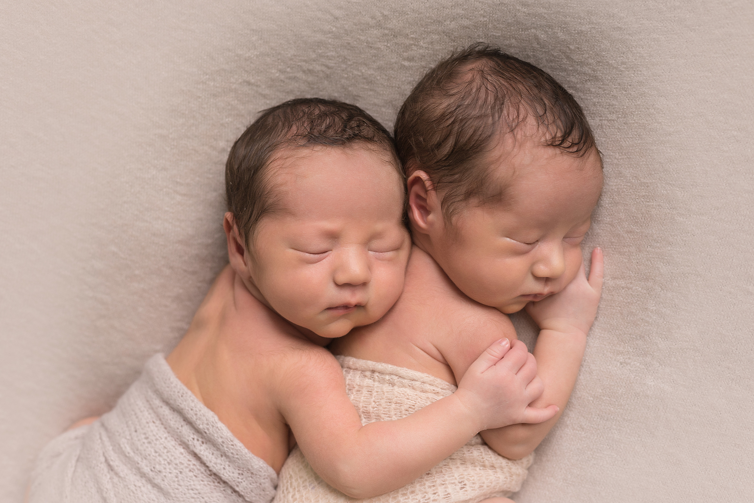 Новорожденные. Фотограф в Новосибирске