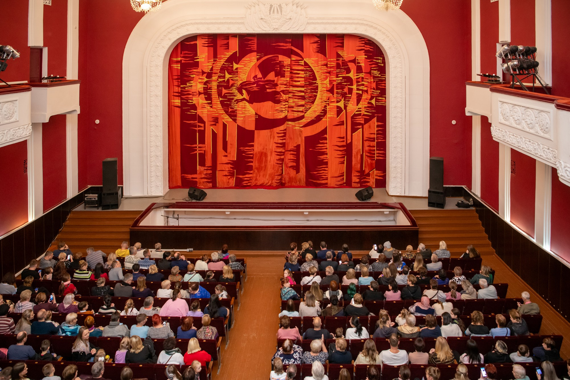 Юбилей ДК Красный Перекоп. 100+5. Фотосъёмка интерьеров и архитектуры гостиниц, промышленная съёмка