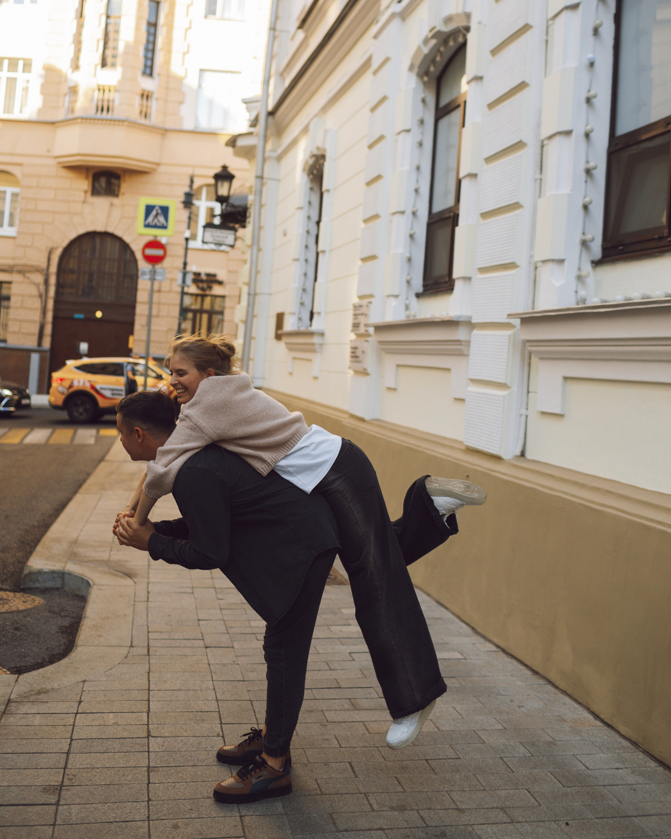 Ксения и Александр. Женский и лавстори фотограф в Москве Елена Аксютко