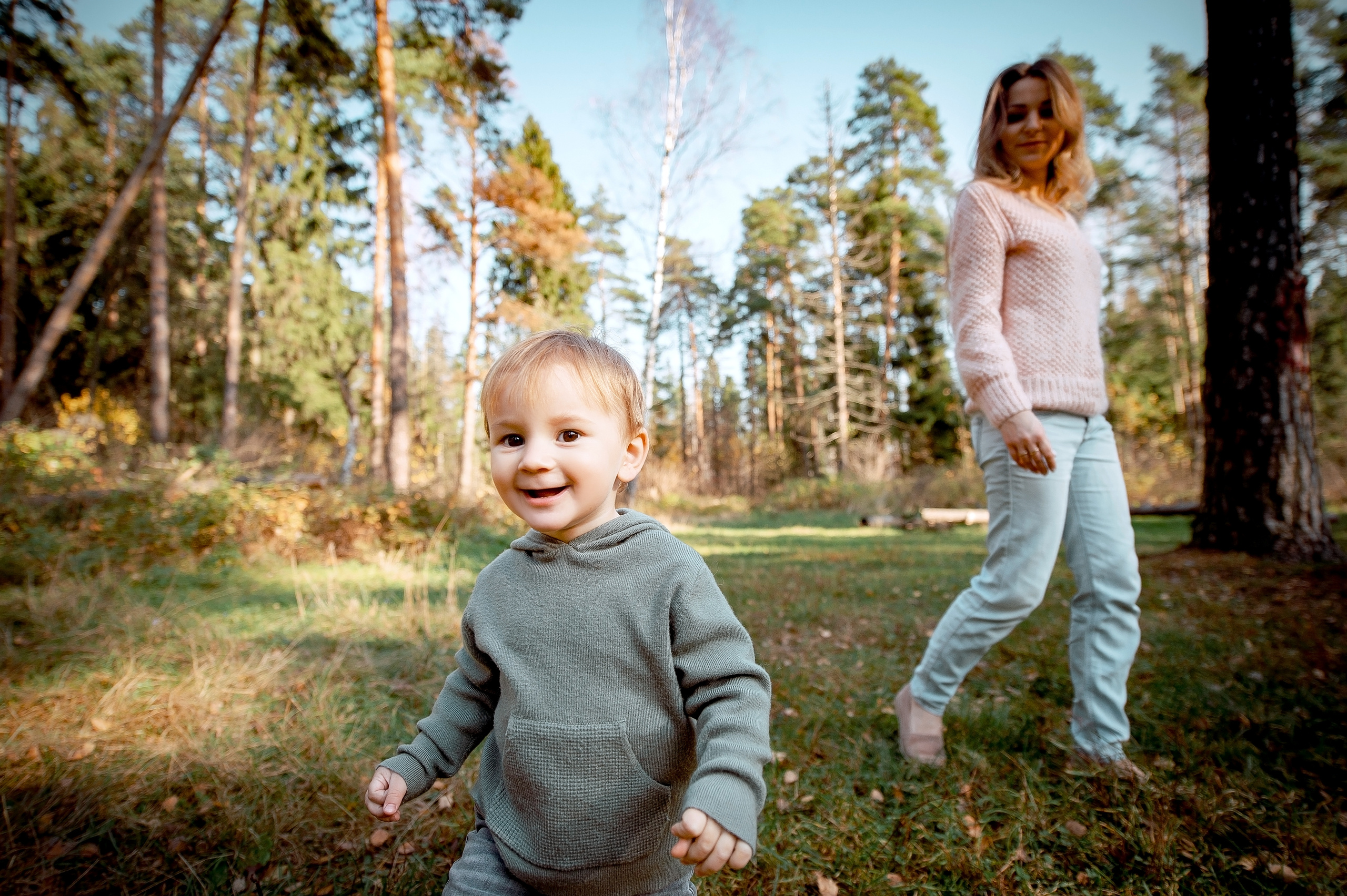 Осенняя фотопрогулка в Щелково с малышом. Свадебный и семейный фотограф Виктория Носачёва. Щелково, Москва и МО