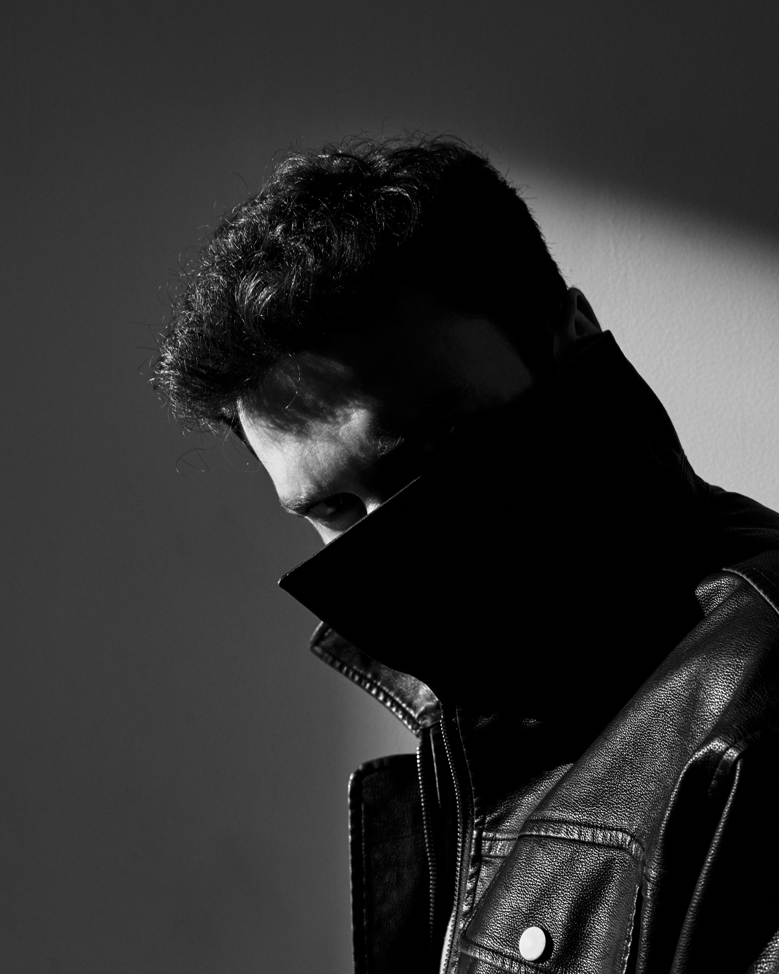 Michael. Фэшн-фотография и портреты в Владивостоке. Превращаю съёмку в повествование — создаю образы с сюжетом, которые остаются в памяти