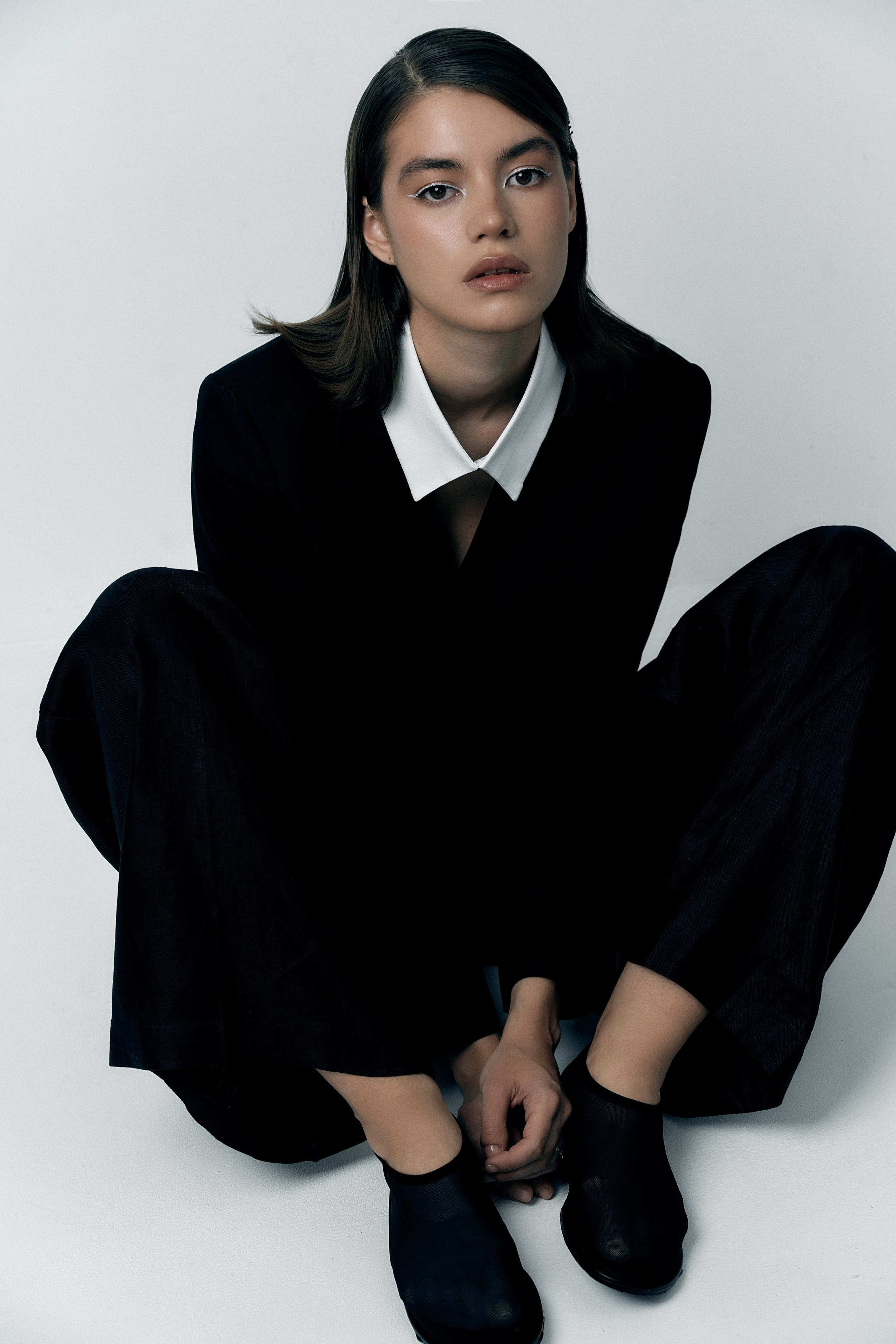 Suit. Фотограф в Москве. Каталог, лукбук, портреты