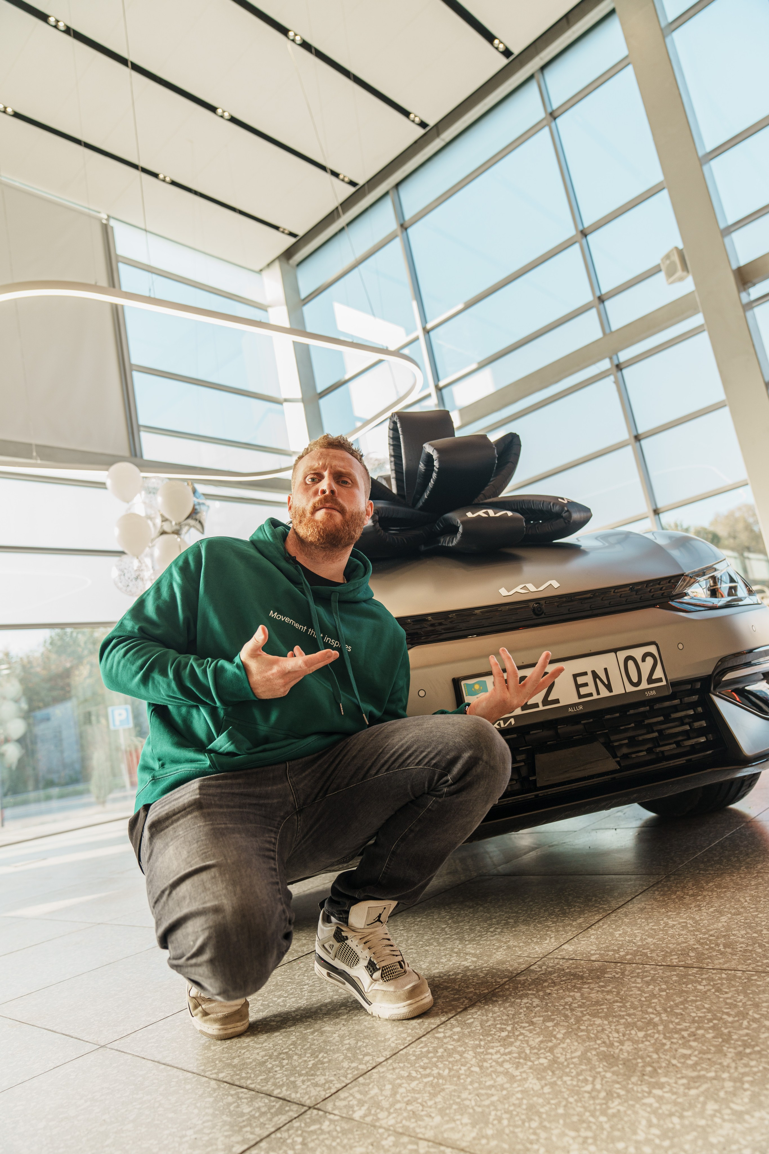 Kia EV6 Вручение Евгений Чебаткову. Фотограф TAULAN_1