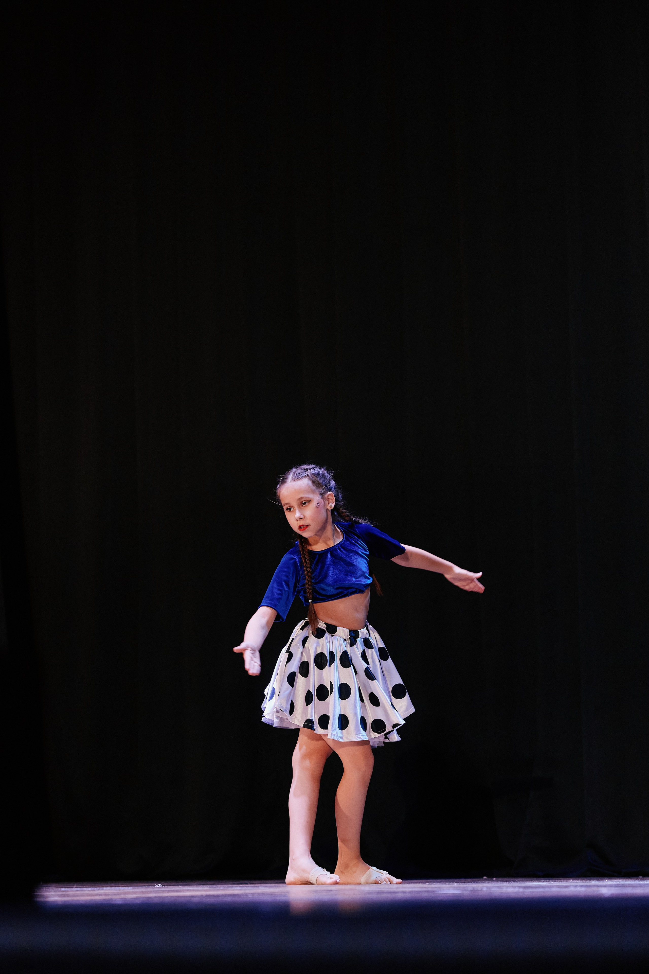 Концерт танцевальной студии Фиеста 08.06. Свадебный репортажный фотограф краснодар максим дремов дрёмов фотосессия студия цена