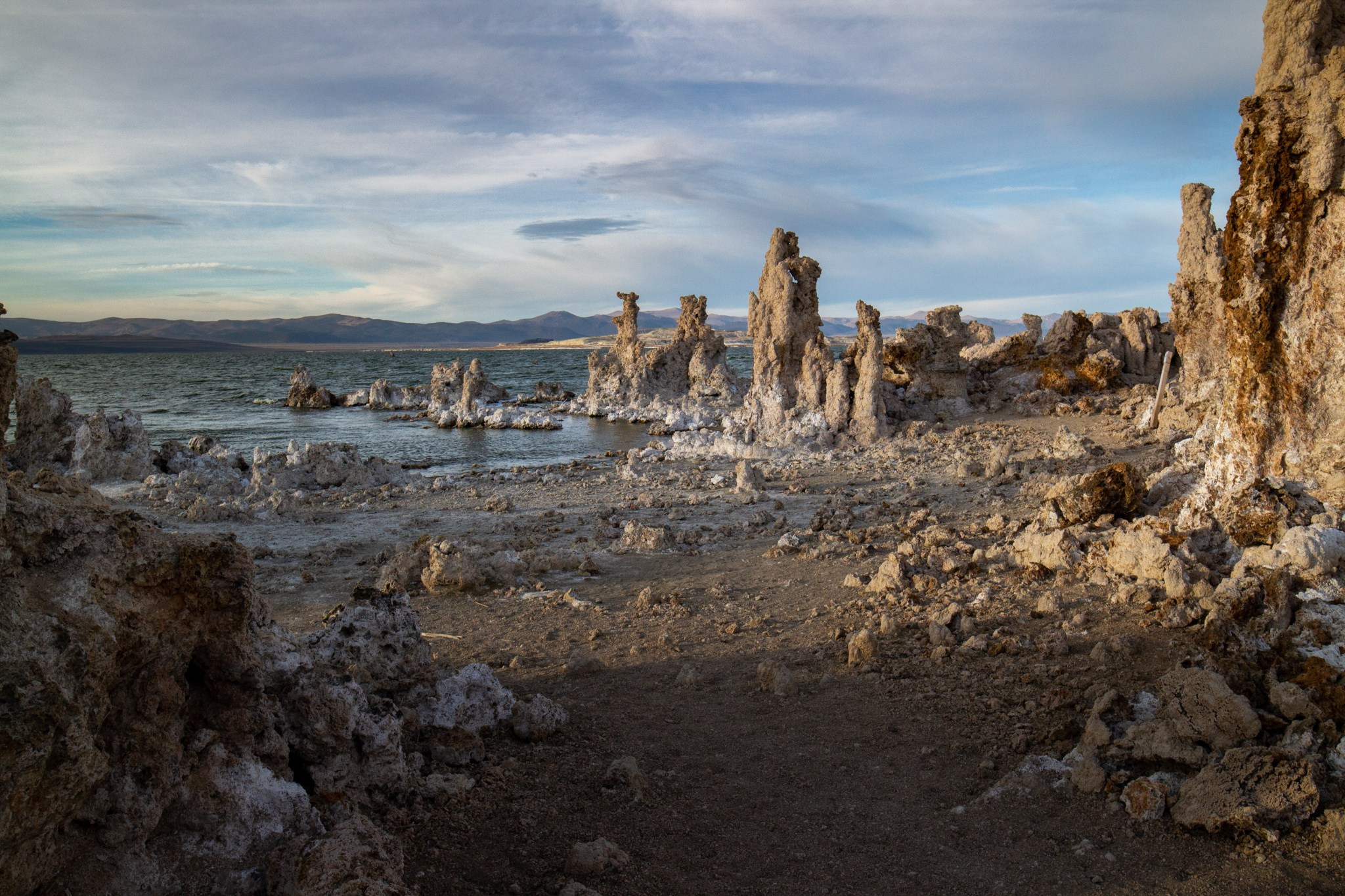 Озеро МОНО, США, 2013. Фотограф Василий Буланов