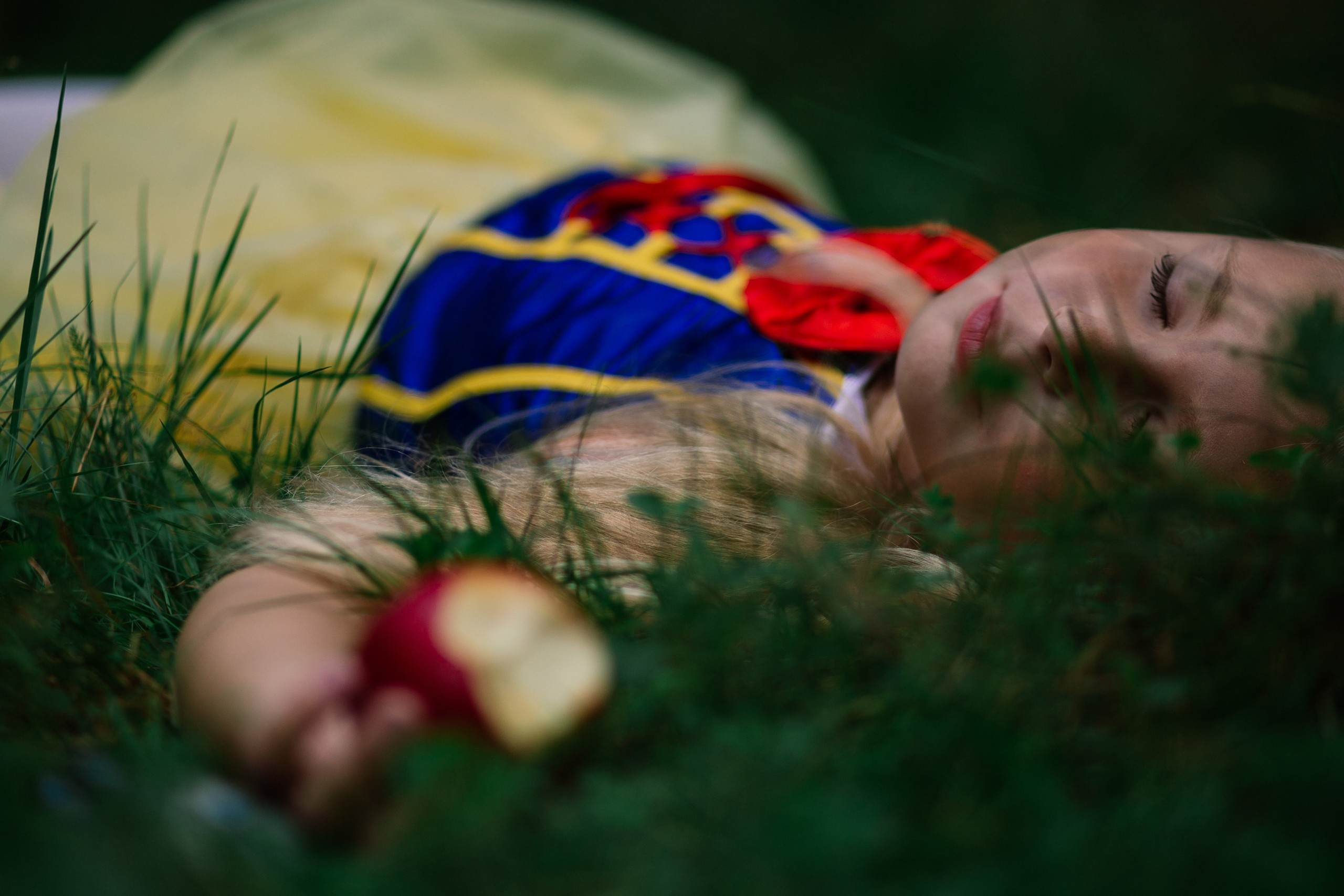 Белоснежка и 777 мошек. Ева Демидова. Спортсмен по конкуру в Санкт-Петербуре