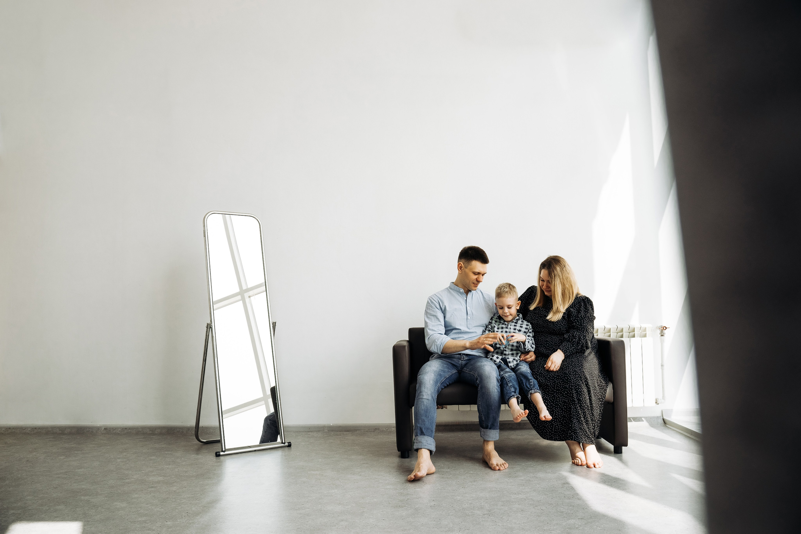 Вдвоём хорошо, но втроём. Моменты и истории о вас настоящих