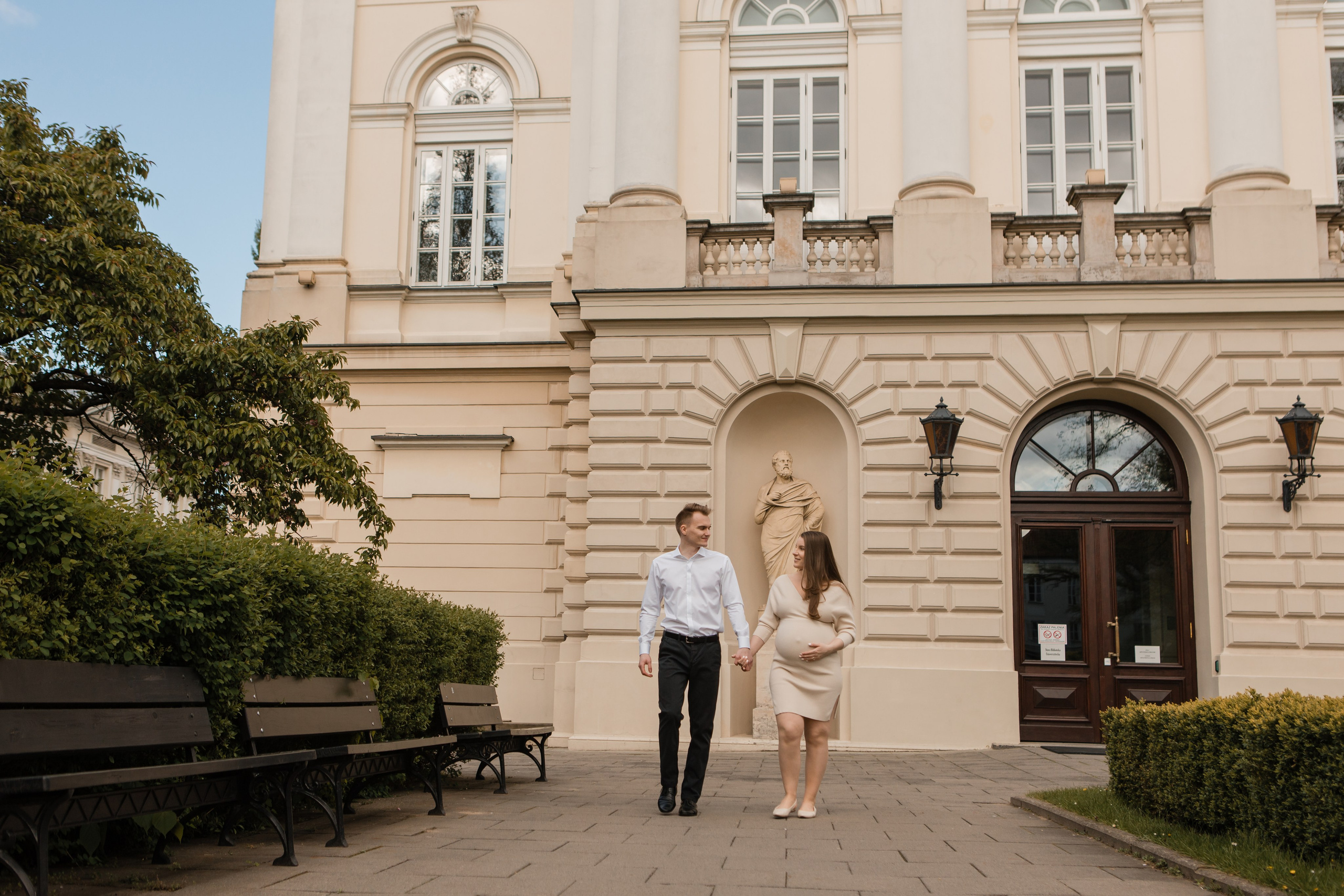 Семейная фотосессия Андрея и Марии. Видеосъемка и фотосъемка свадеб. Фотограф и оператор на свадьбу. Видеосъемка подкастов, собственная видео-фотостудии. Предметная фотосъемка