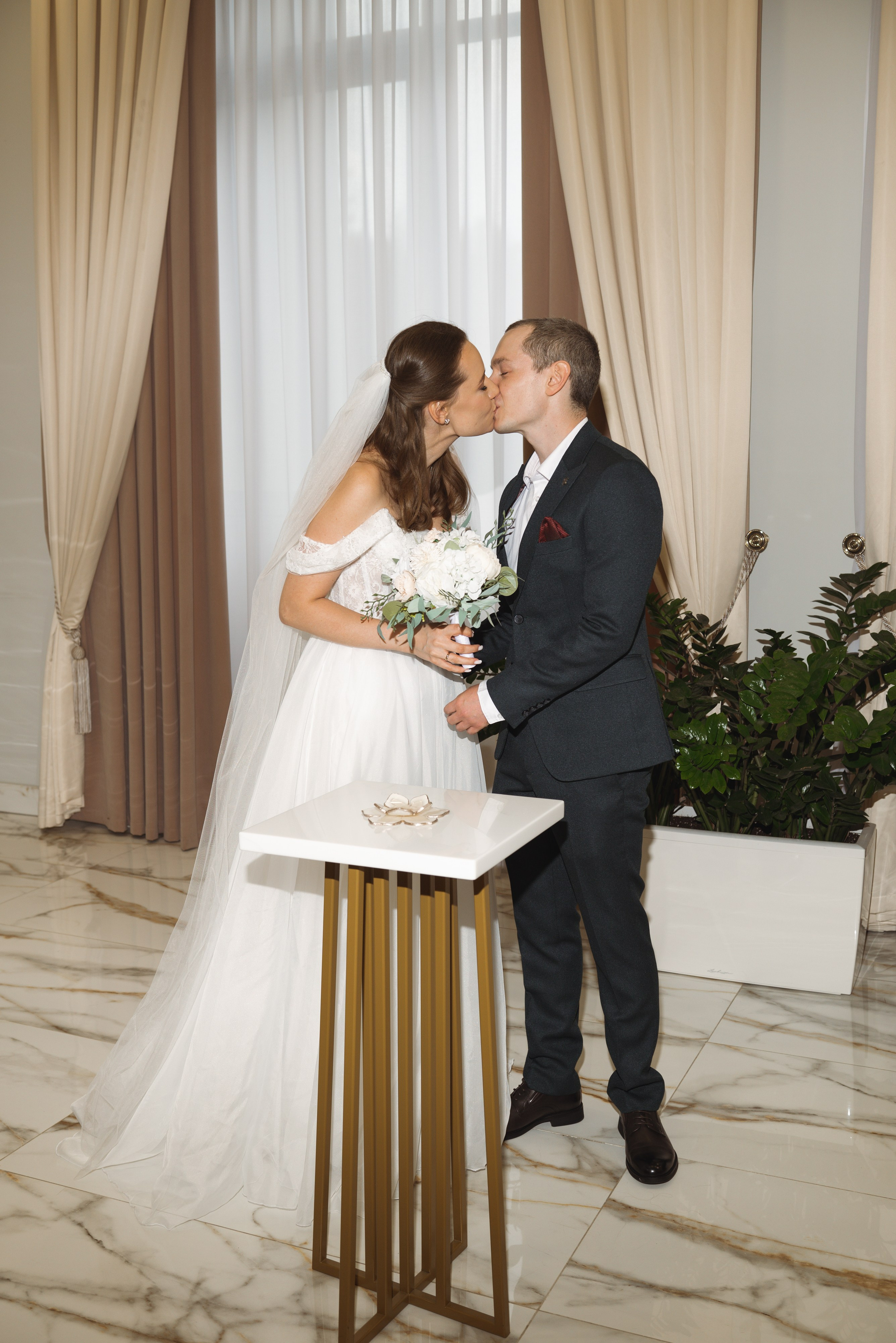 Свадьба в ЗаВидное. Фотограф Москва Настя Профотовна. Репортажные, свадебные и контент фотосессии