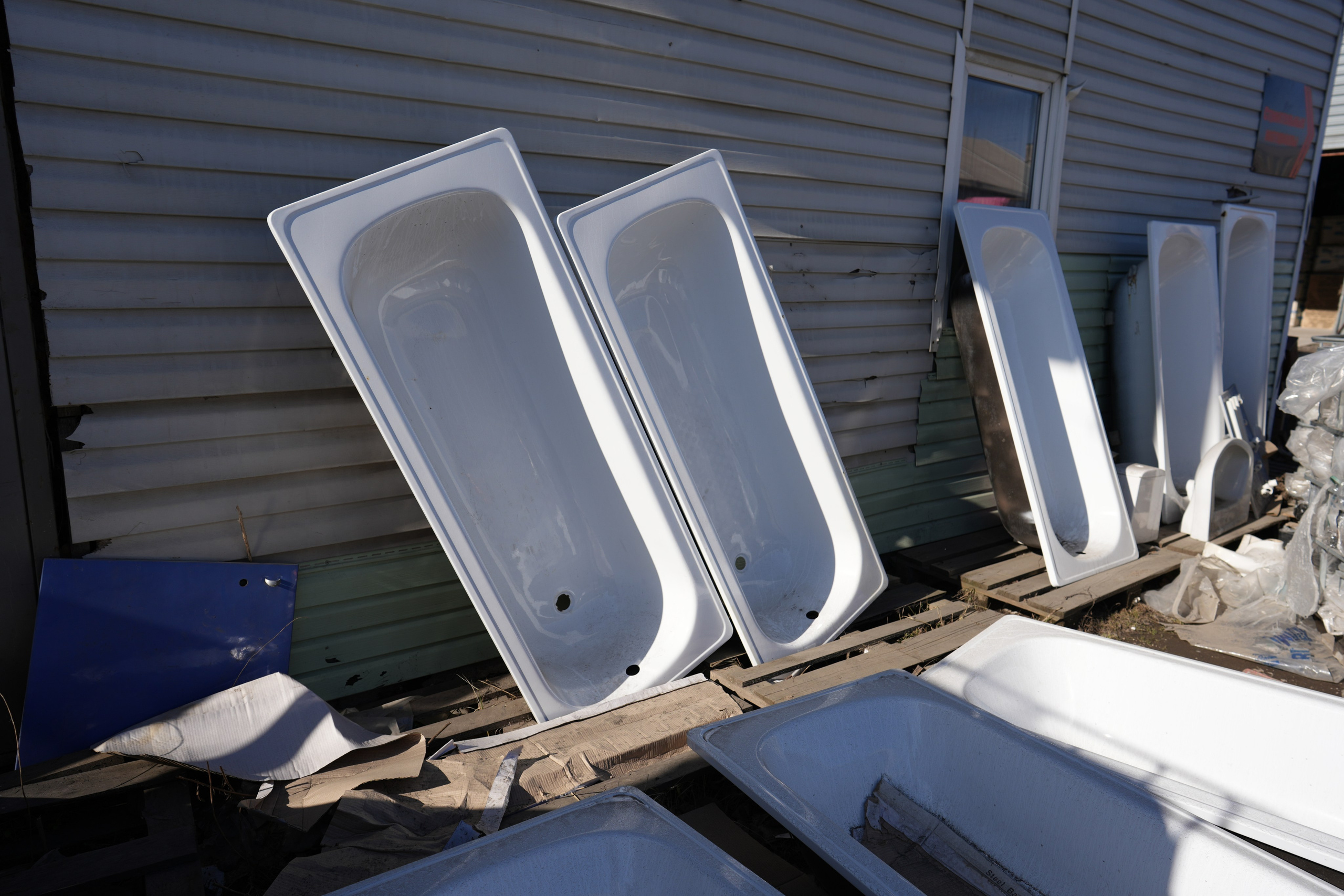 Ванны. Строительный магазин низких цен Экономкин