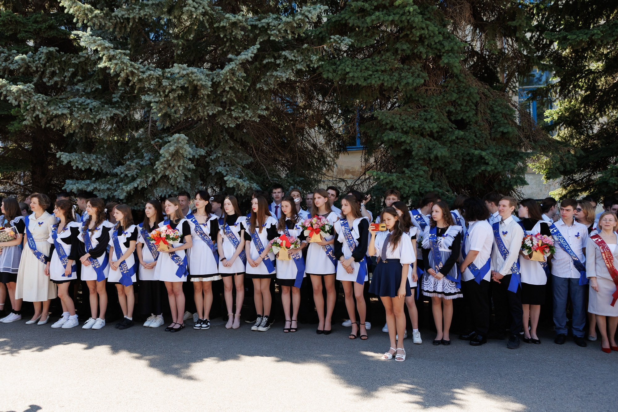 Последний звонок в Гимназии № 1, г. Севастополь. Свадебный фотограф, фотосъемка в Крыму, Севастополе, Симферополе, Ялте
