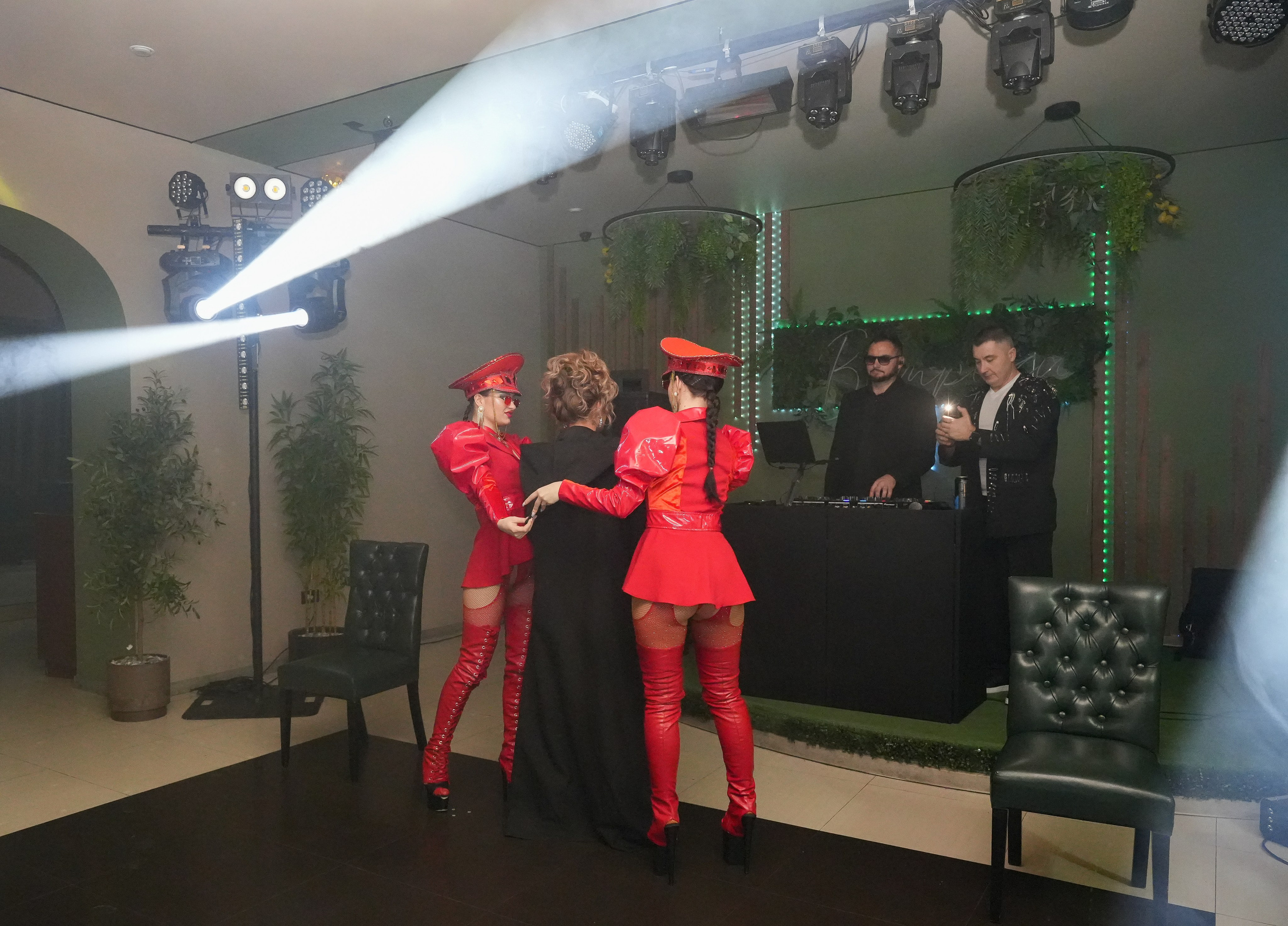 Зажигательный День Рождения. Фотограф Новороссийск | Геленджик и ЮФО Эльвина Ясинская