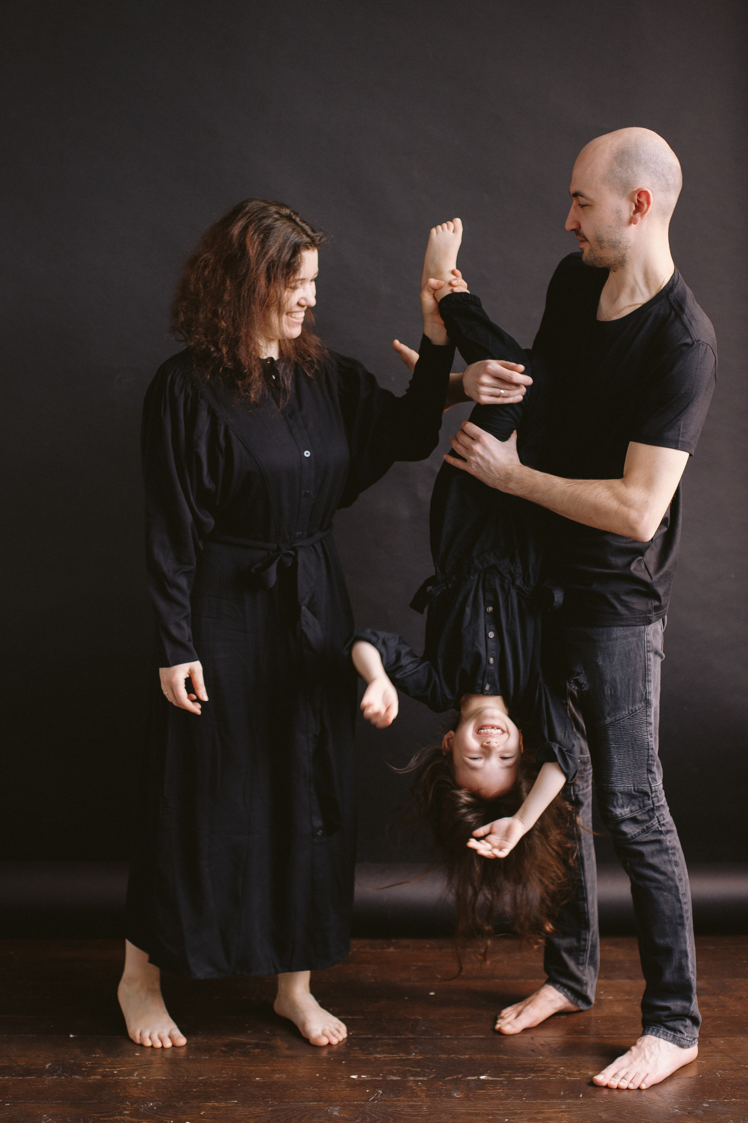 Лера с мамой, папой и Бусей