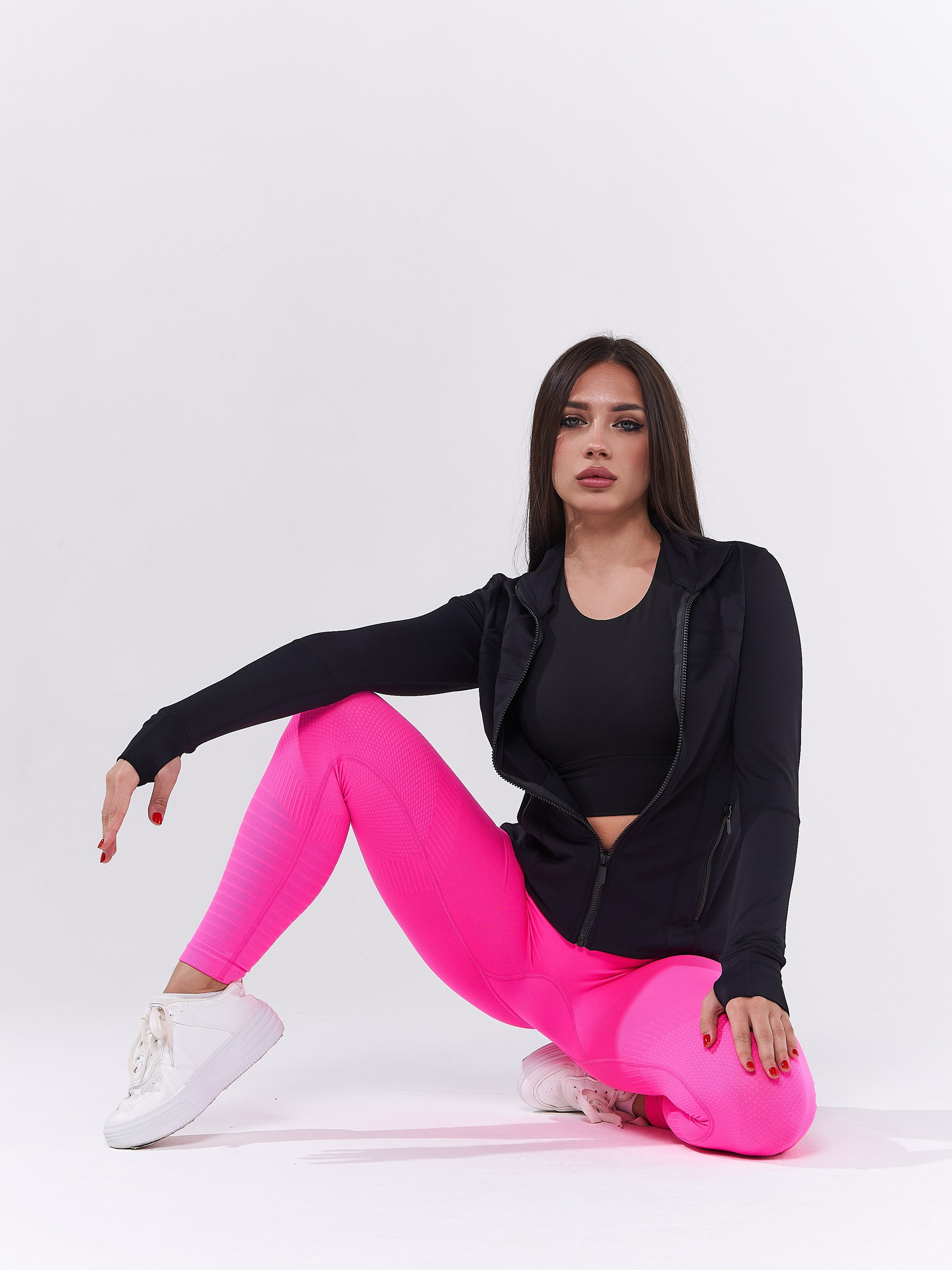 Спортивные лосины. Фотограф для маркетплейсов в Москве