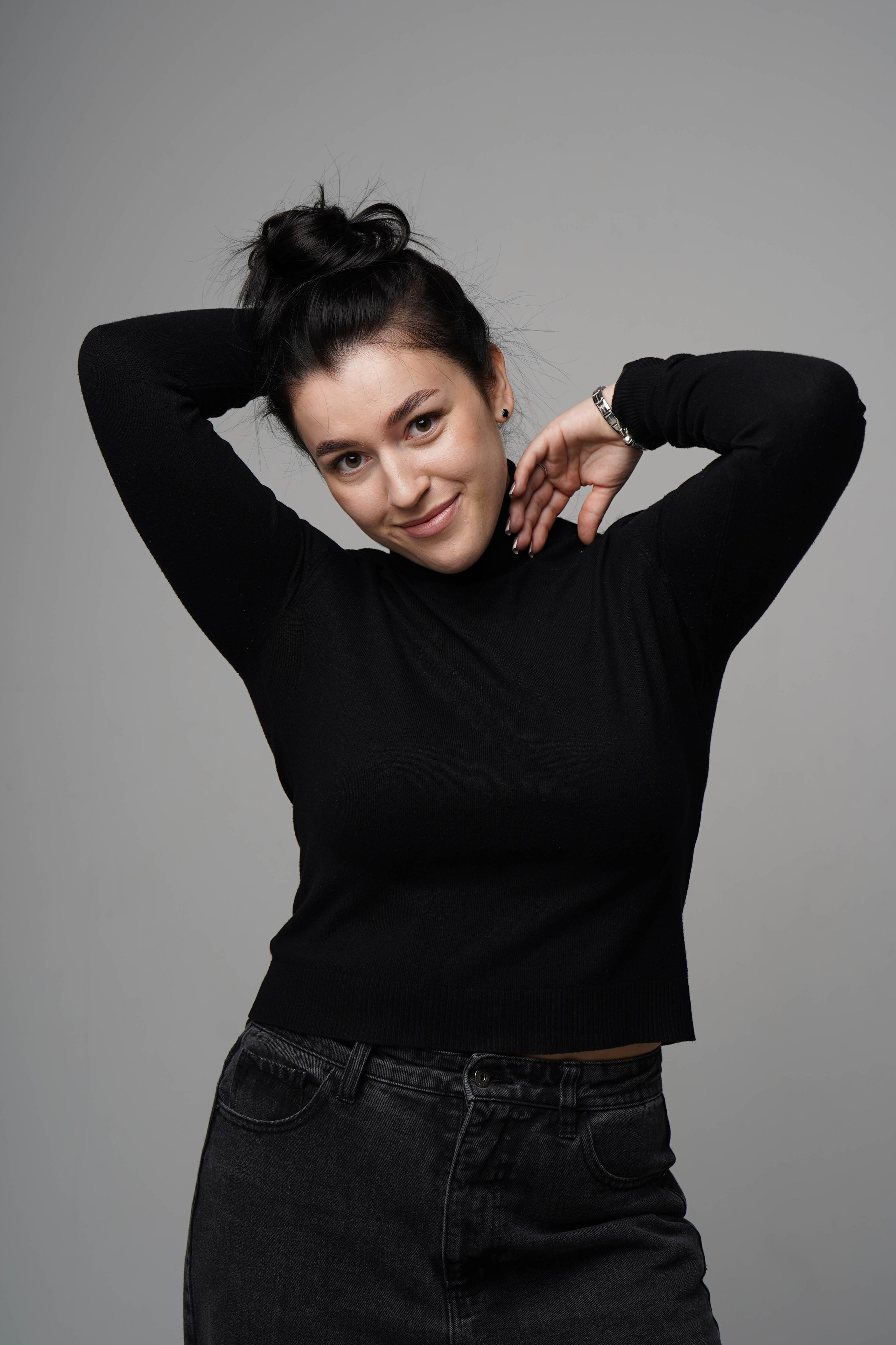 Девушка в черном. Фотограф Анна Калинцева