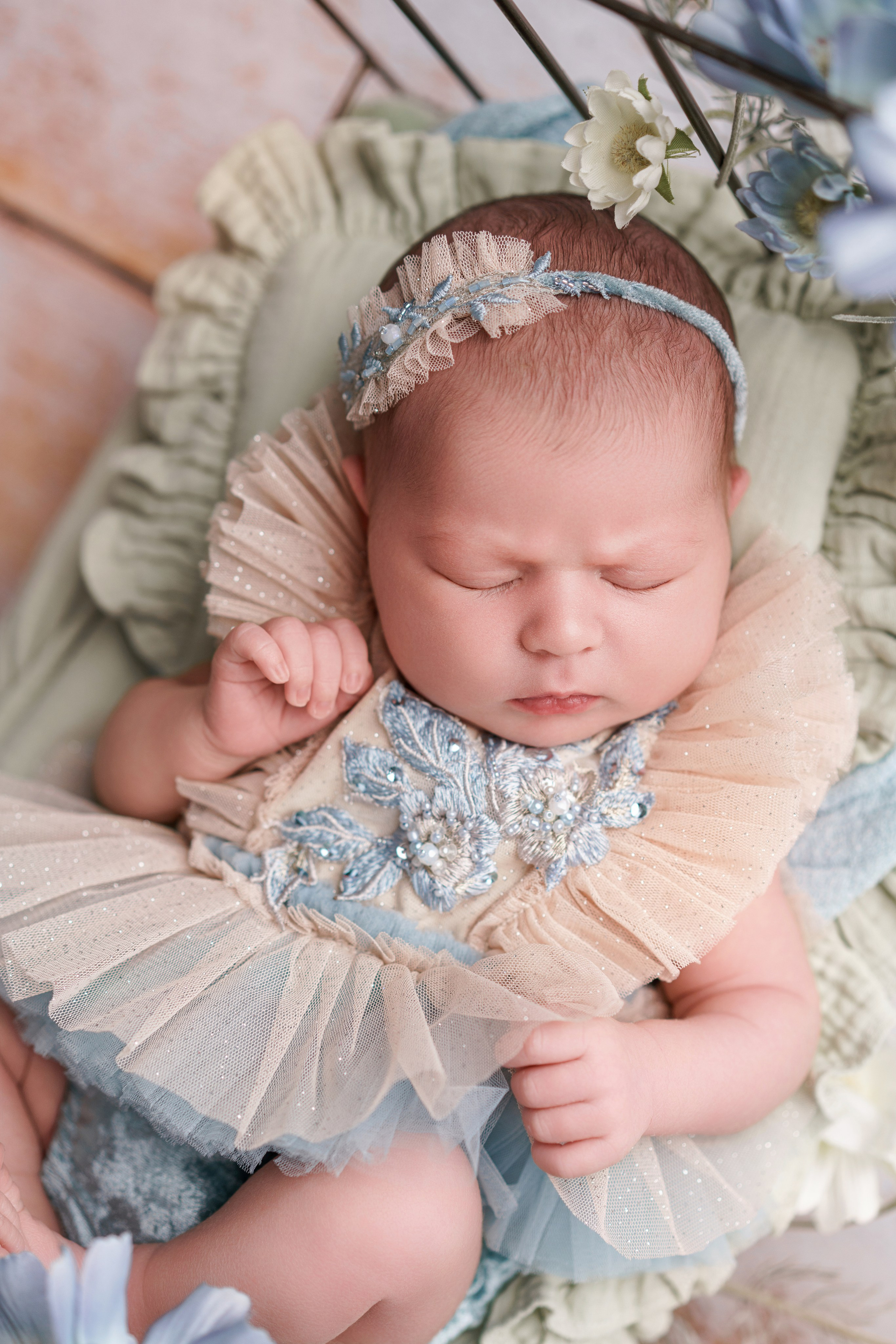 Фотосессия новорожденных | Галерея трогательных кадров малышей в стиле newborn. Фотосессия новорожденных в Москве и Московской области | Профессиональный фотограф newborn — Татьяна Иванова