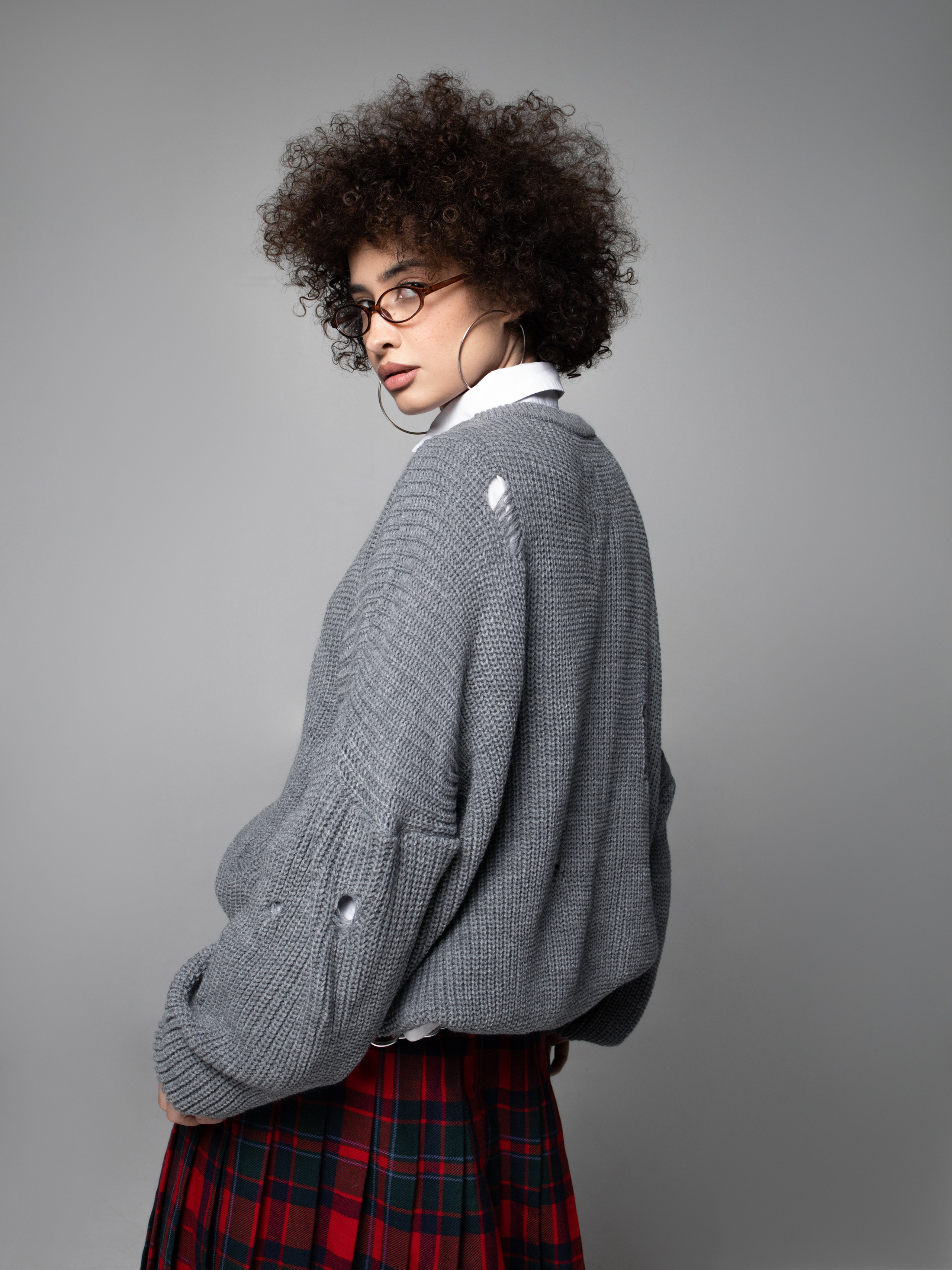 КАТАЛОГ | серый фон. RUNA production — стильные съемки для брендов