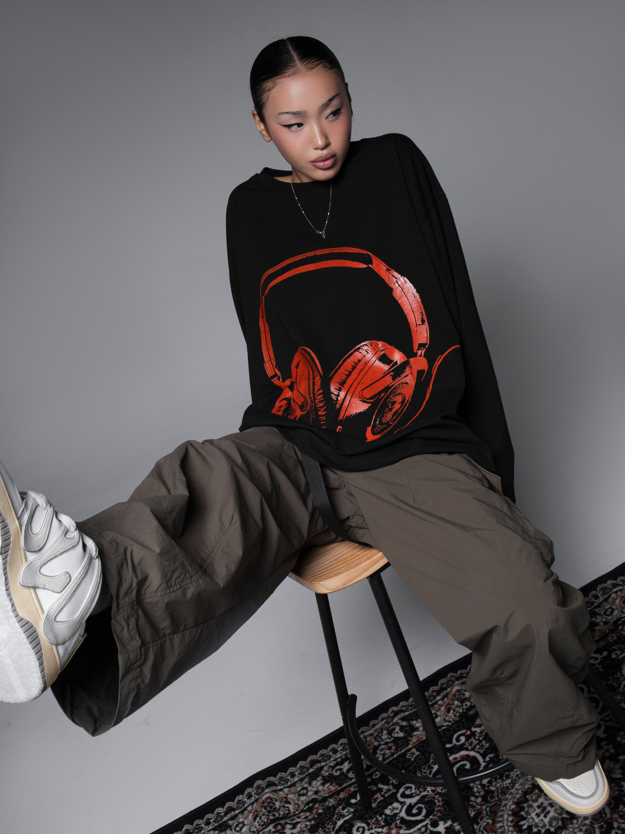 КАТАЛОГ | серый фон. RUNA production — стильные съемки для брендов