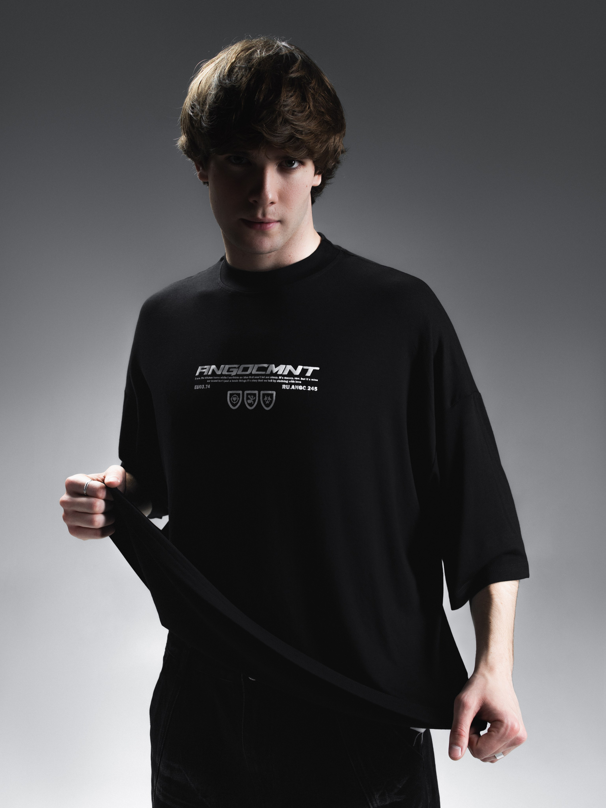 КАТАЛОГ | серый фон. RUNA production — стильные съемки для брендов