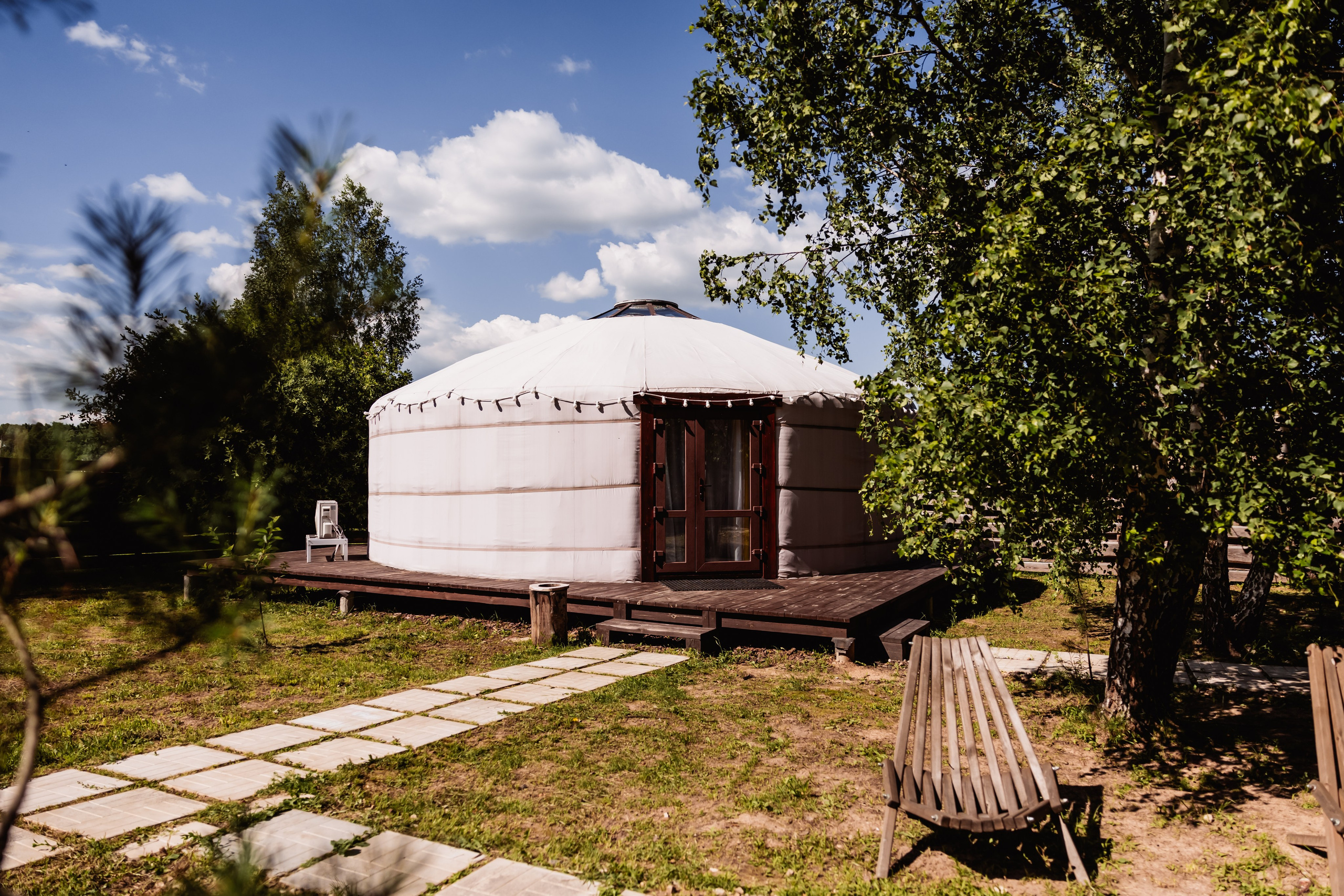 БЕРЕЗКА ВИЛАДЖ | Глэмпинг в Коломне | Юрта «Янтарная». ФОТОГРАФ ИРИНА ШАМАТАВА