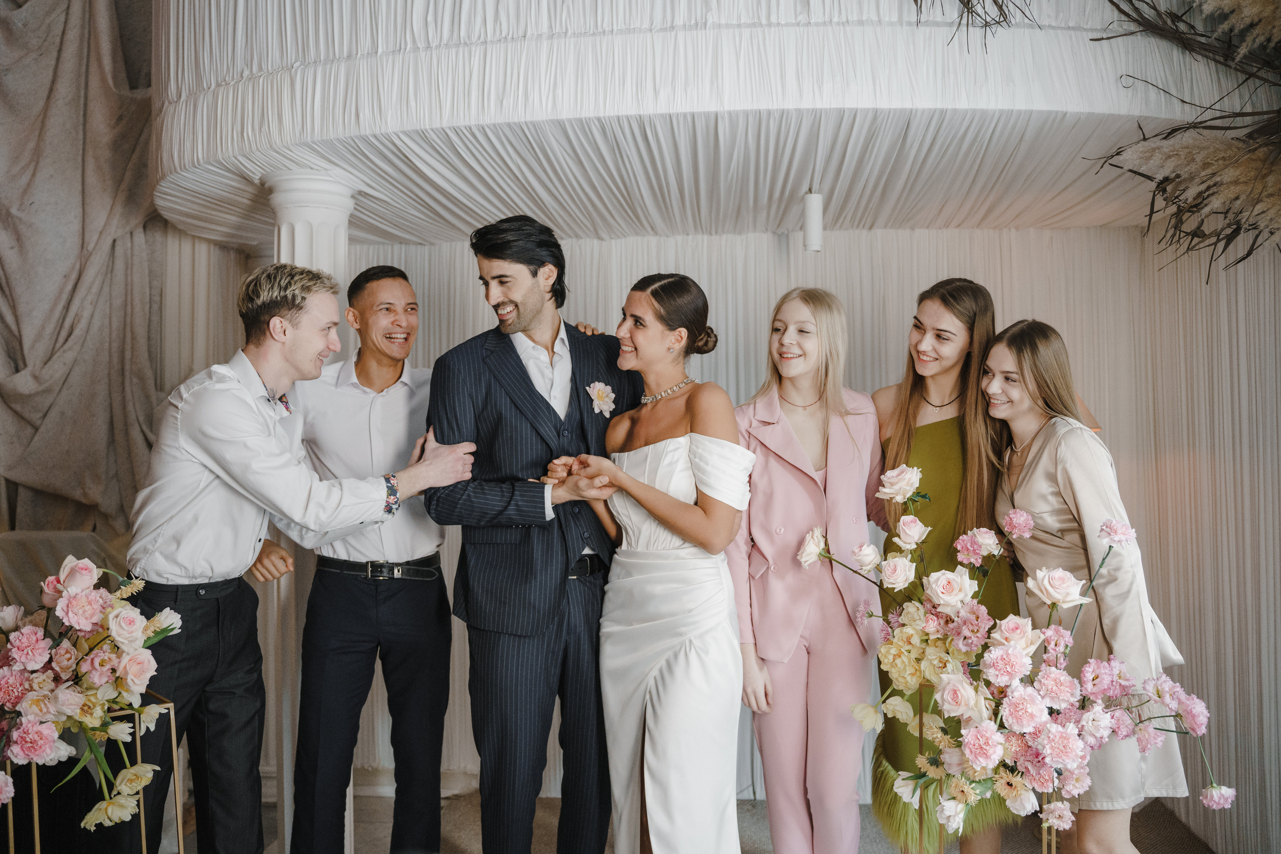 Гости на свадьбе