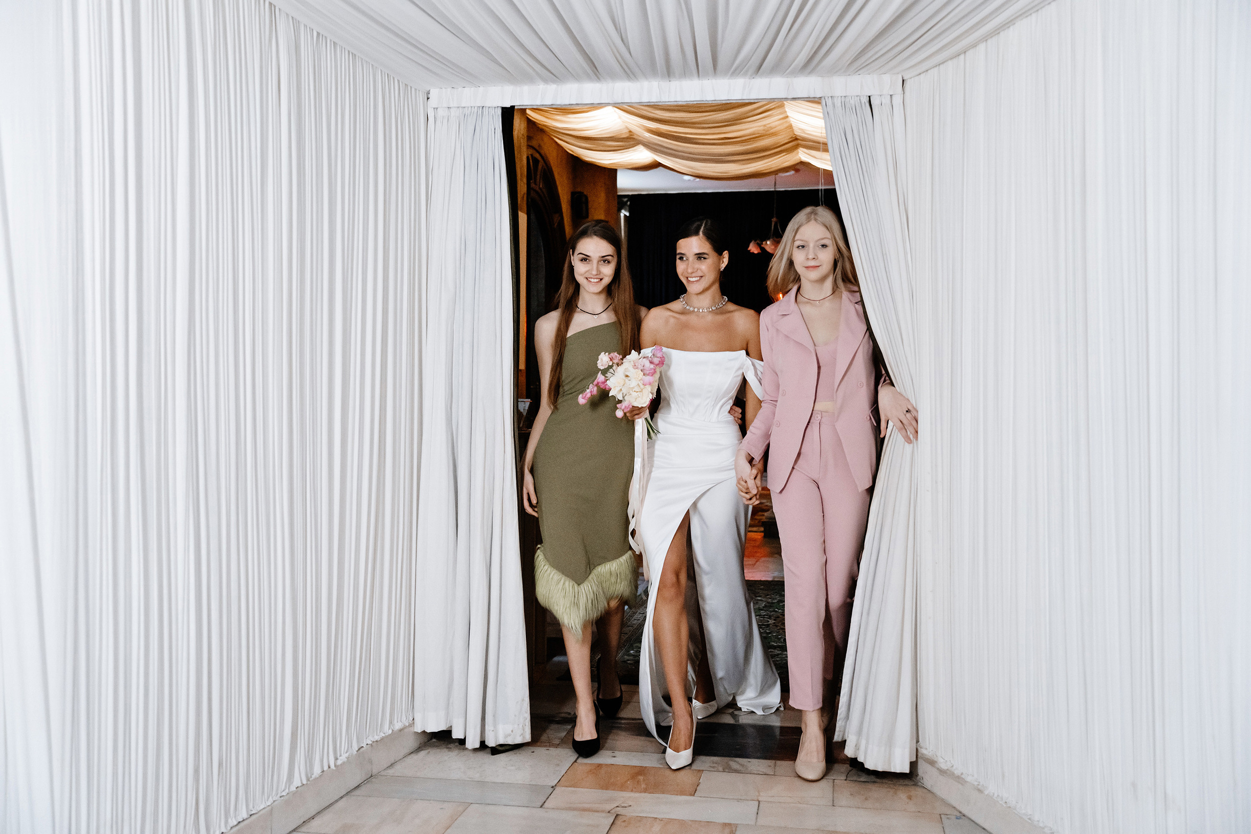 Свадебная фотосессия в отеле Marco Polo. Свадебный и семейный фотограф в Москве Светлана Зоткина