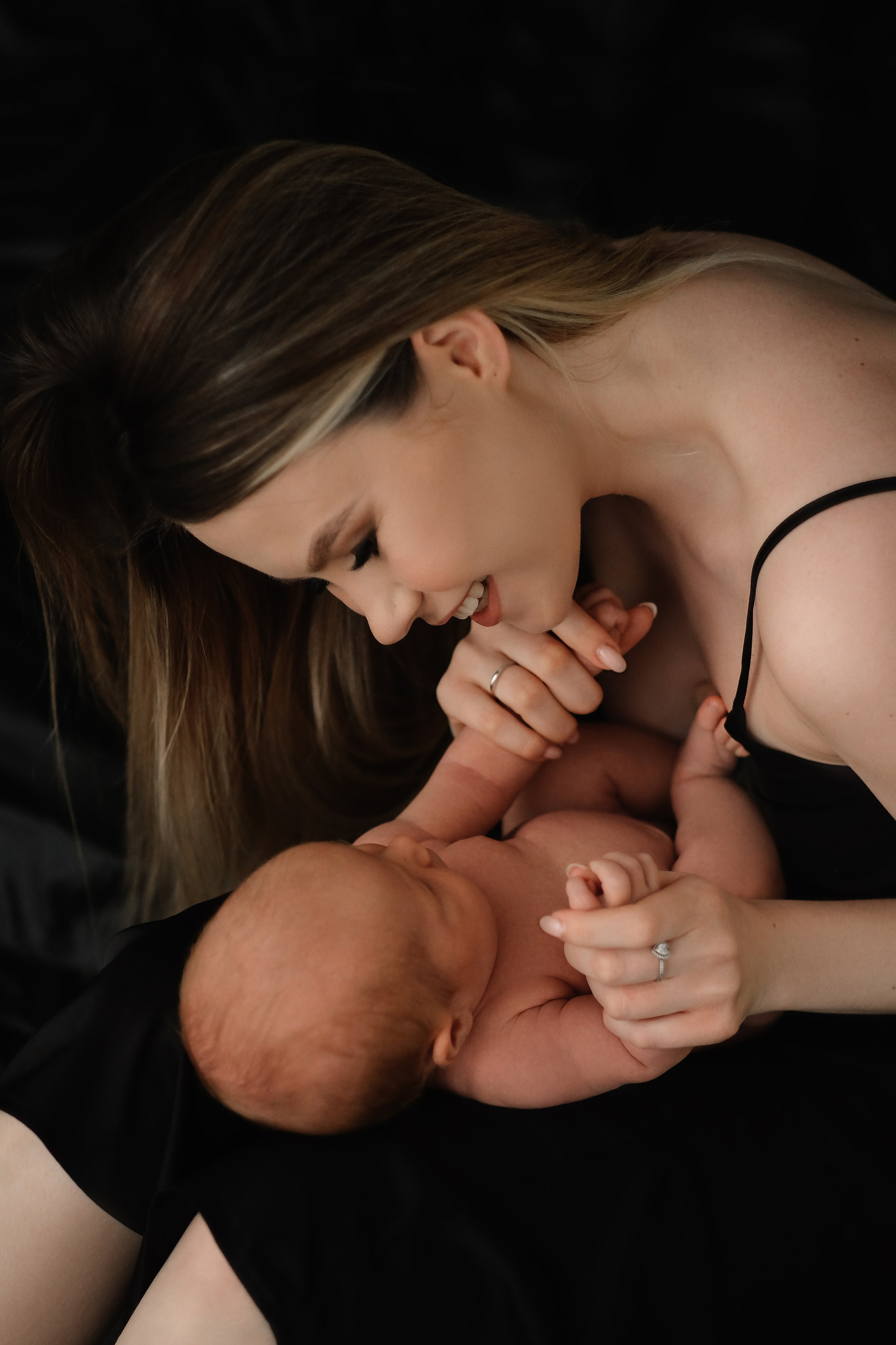 Вика и Вероника. Фотограф беременности и Newborn в Екатеринбурге Марина Добровольская