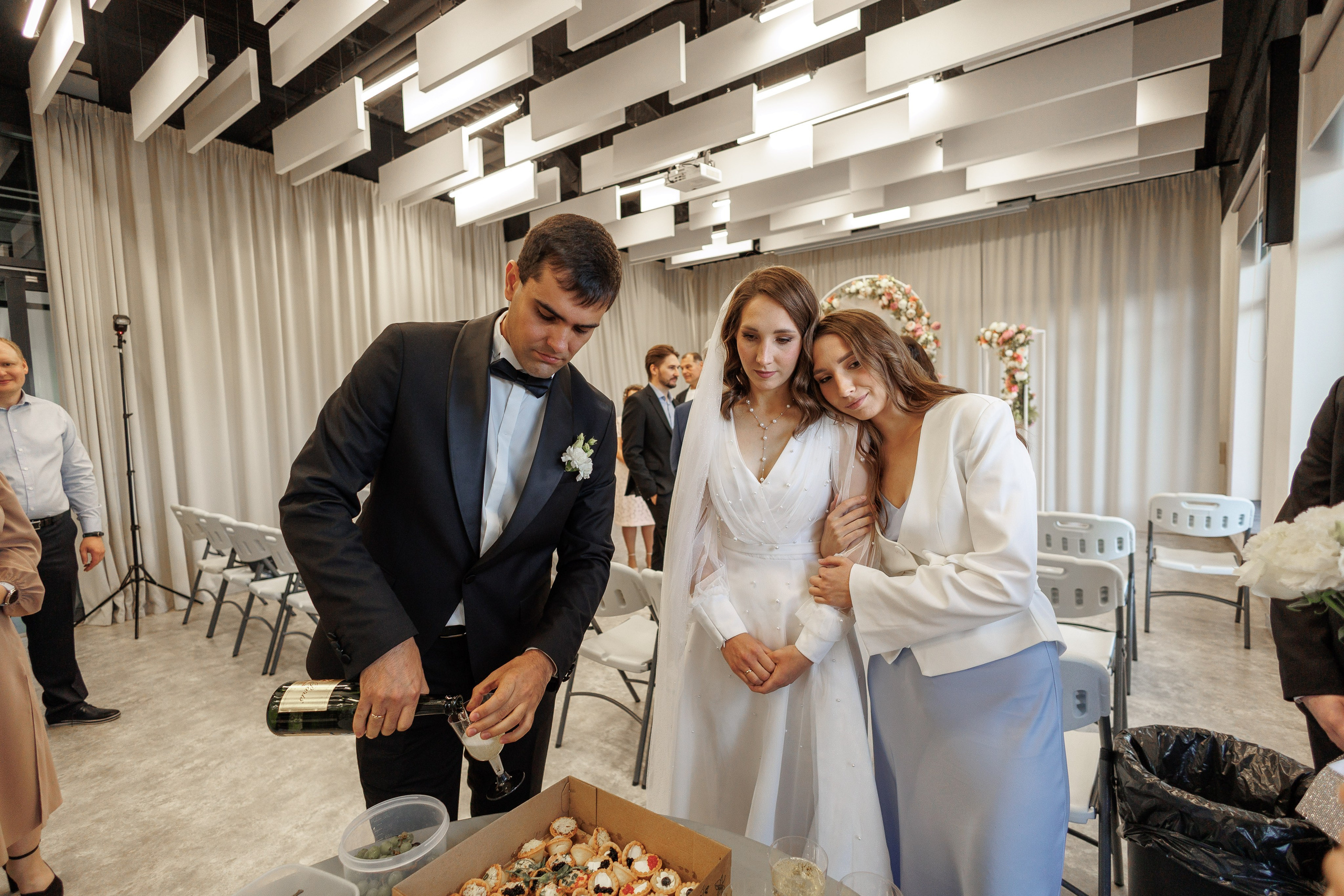 Александр & Анна. Фотограф Казань — профессиональные услуги фотосессий в студии и на локации