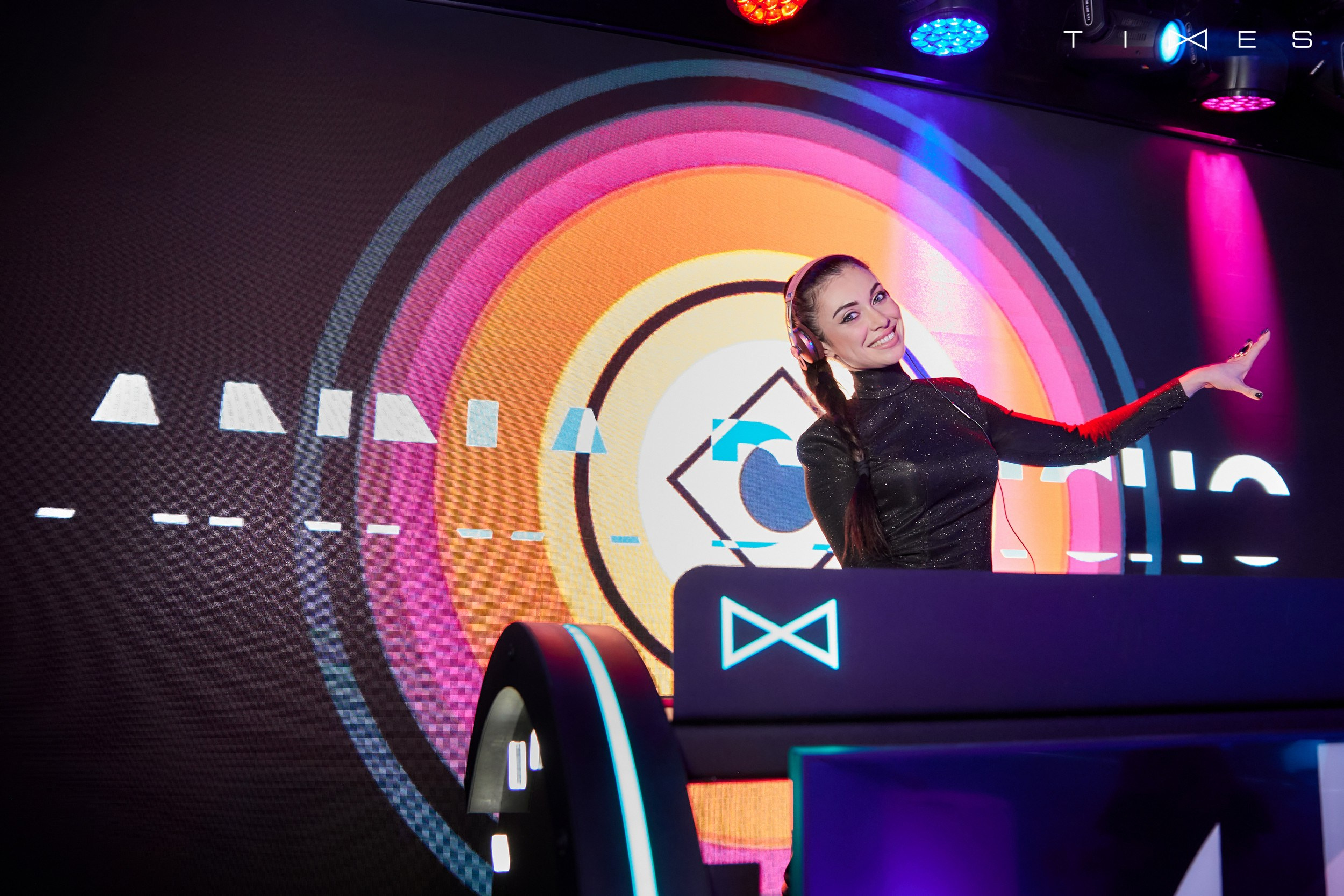 Профессиональная фотосъёмка в ночных клубах Донецка и Макеевки. Фотограф Татаринов Андрей (Донецк / Макеевка)